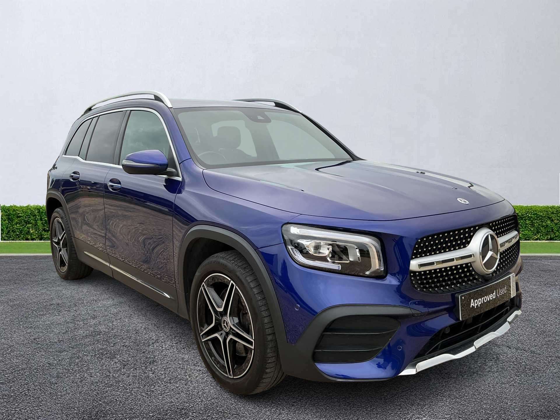 MERCEDES-BENZ GLB DIESEL ESTATE Glb 220D 4Matic Amg Line Executive 5Dr 8G-Tronic
