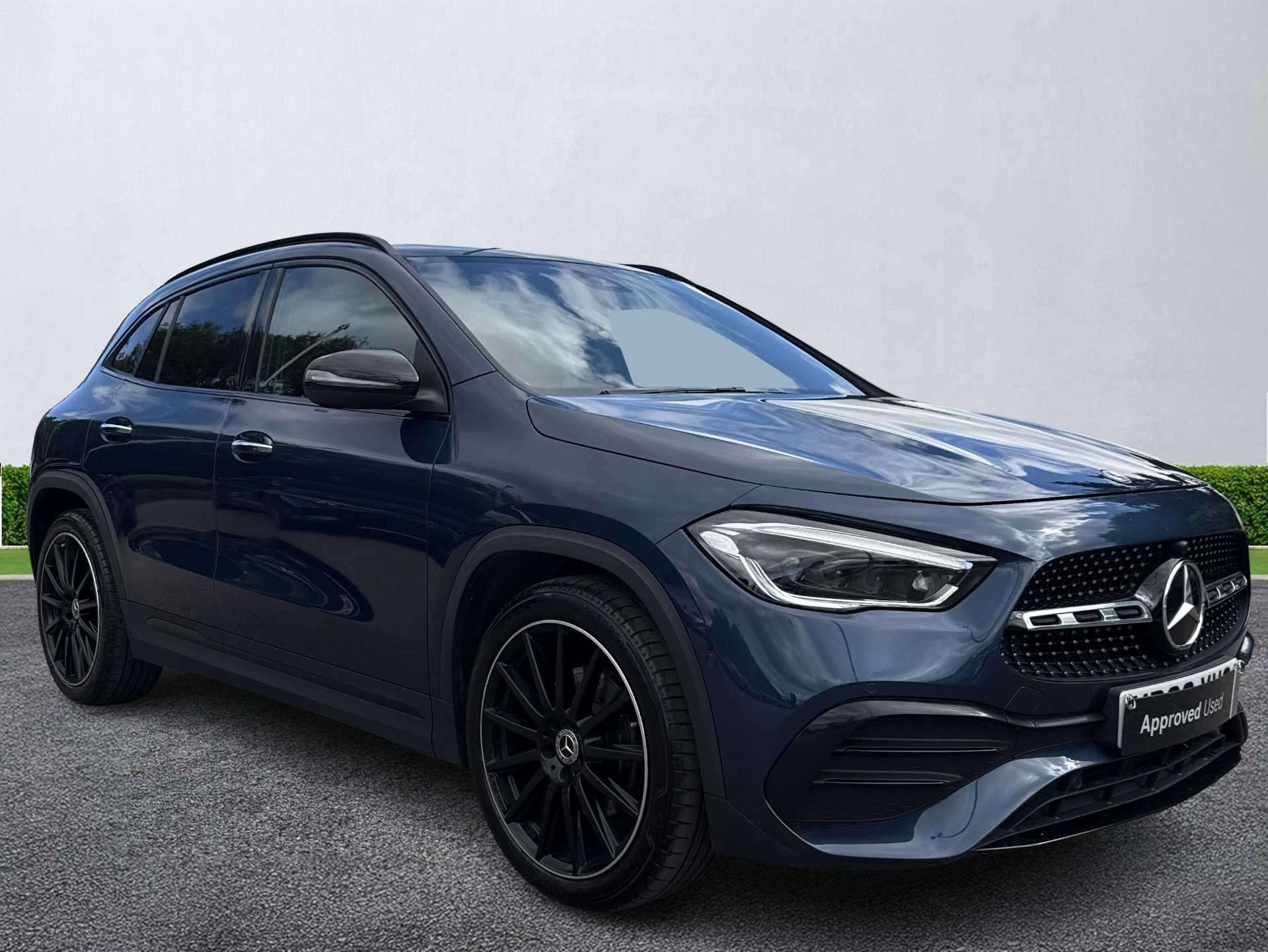 MERCEDES-BENZ GLA DIESEL HATCHBACK GLA 220d 4Matic AMG Line Prem + Night Ed 5dr Auto