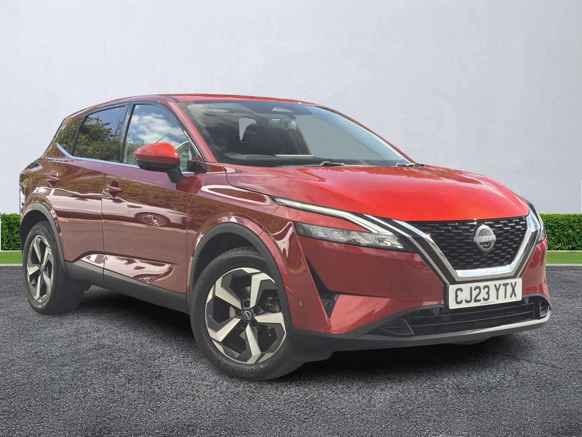 NISSAN QASHQAI HATCHBACK 1.3 Dig-T Mh 158 N-Connecta 5Dr Xtronic