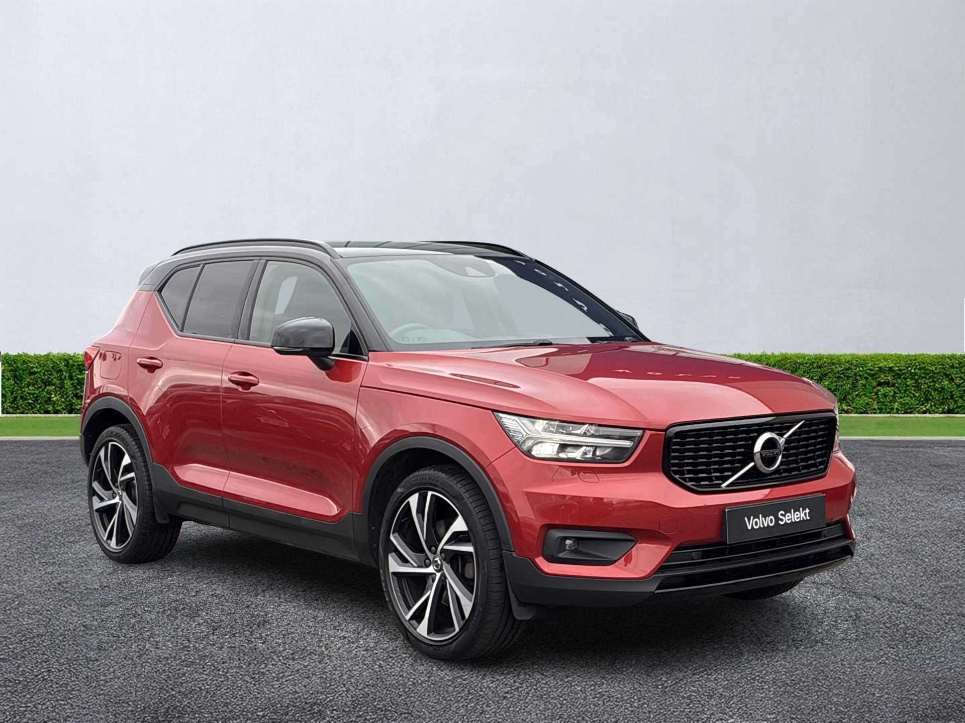 VOLVO XC40 ESTATE 2.0 B5P R Design Pro 5Dr Awd Auto