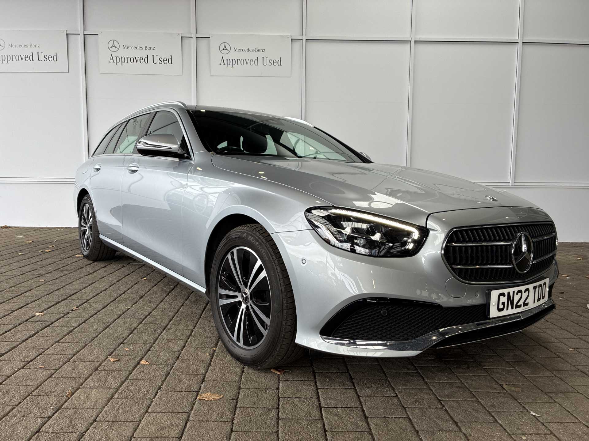 MERCEDES-BENZ E CLASS DIESEL ESTATE E220D Sport 5Dr 9G-Tronic
