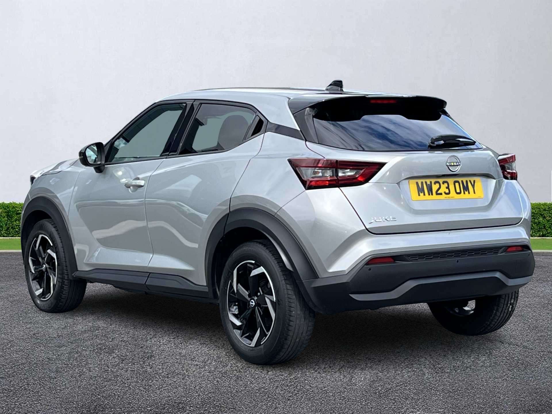 Used NISSAN JUKE 1.0 Dig-T 114 N-Connecta 5Dr 2023 | Lookers Ford