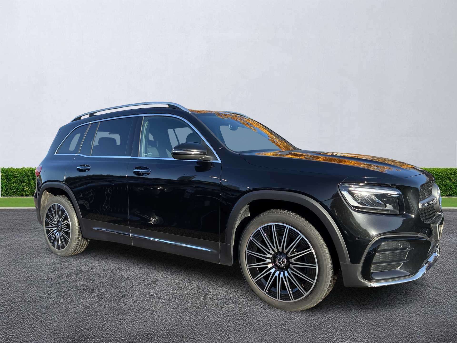MERCEDES-BENZ GLB ESTATE GLB 200 AMG Line Premium 5dr 7G-Tronic