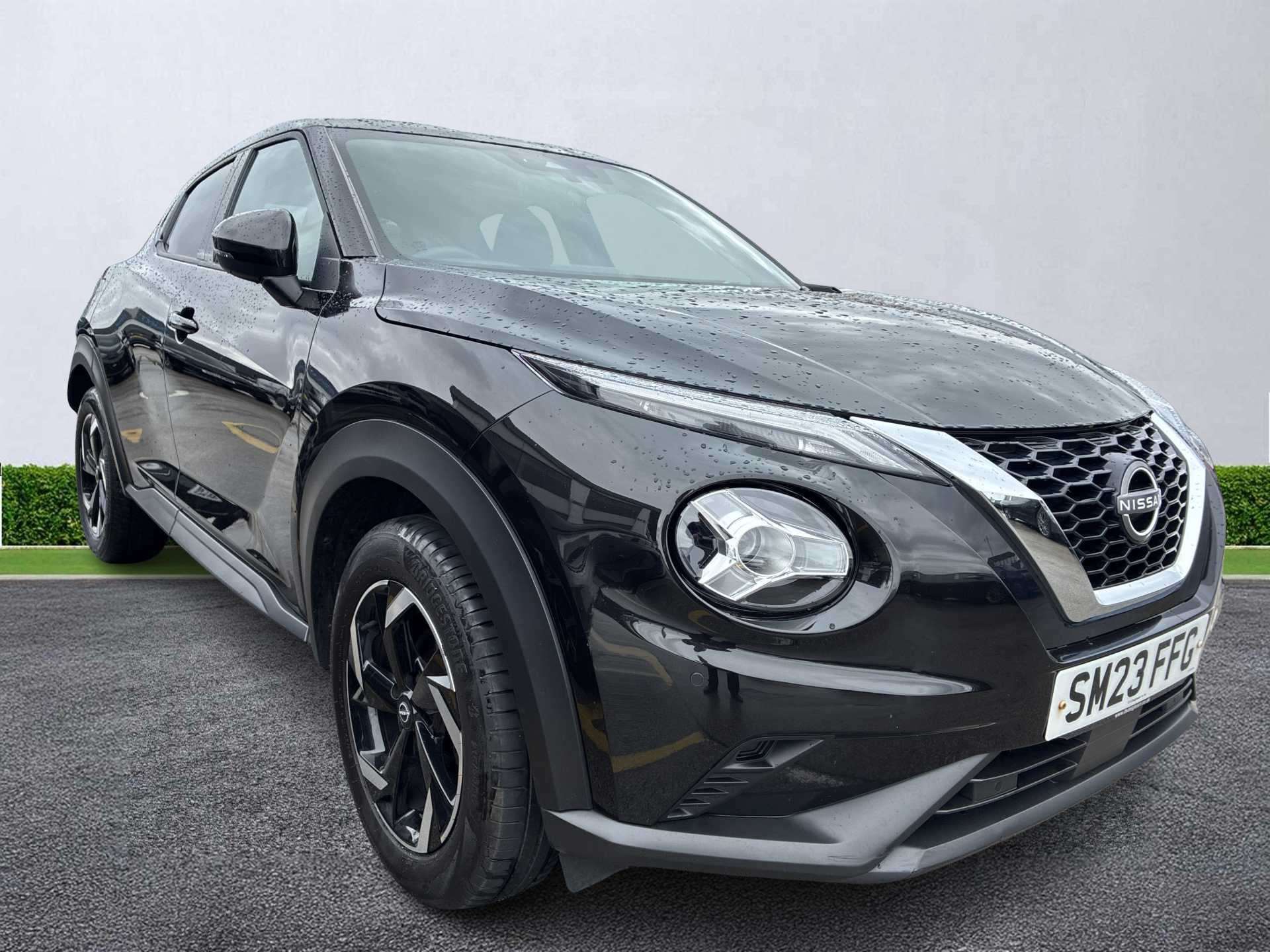 NISSAN JUKE HATCHBACK 1.0 Dig-T 114 N-Connecta 5Dr