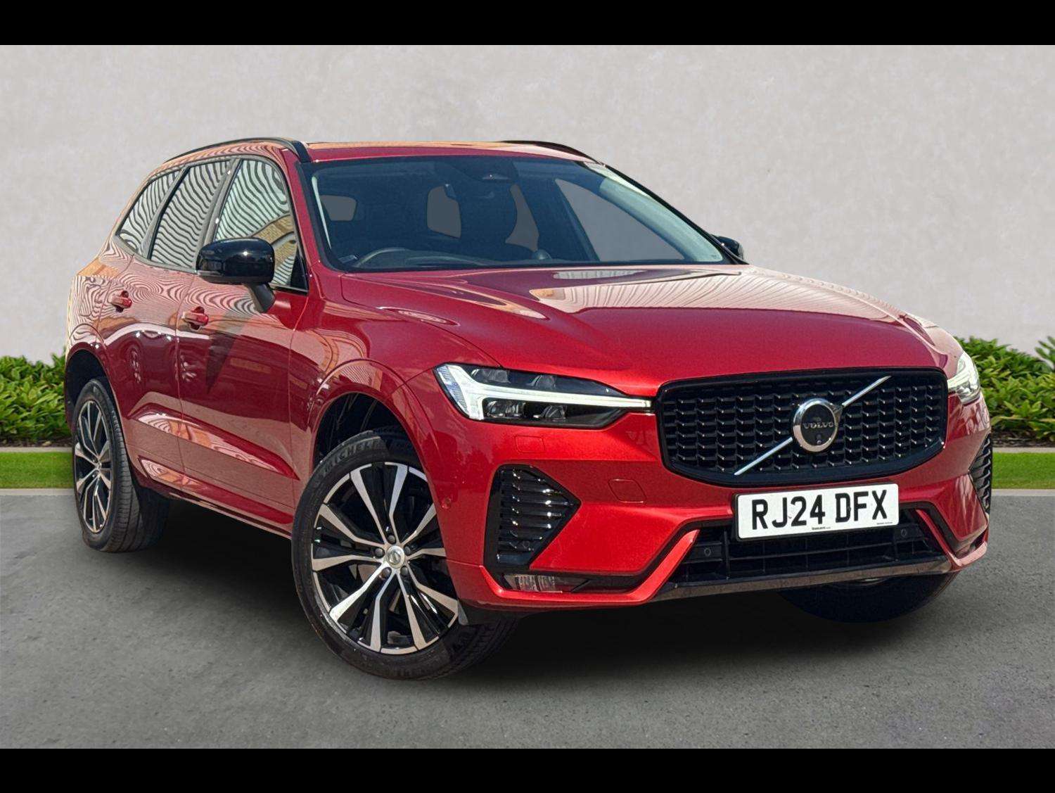 VOLVO XC60 ESTATE 2.0 B5P Ultimate Dark 5Dr Awd Geartronic