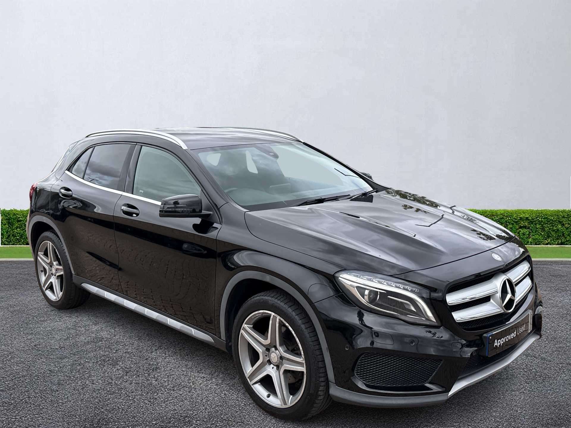 MERCEDES-BENZ GLA DIESEL HATCHBACK Gla 220D 4Matic Amg Line 5Dr Auto [Premium]
