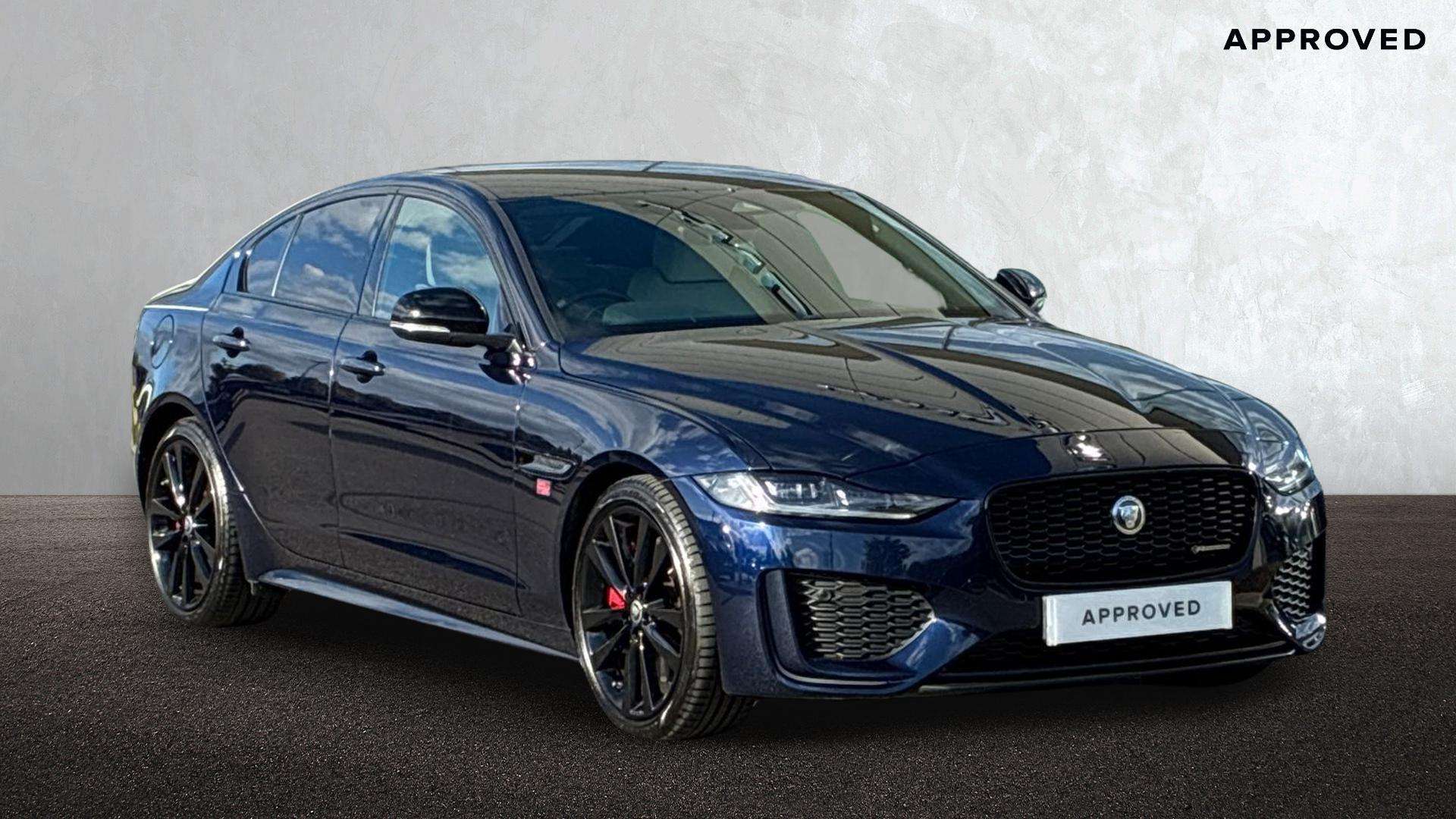 JAGUAR XE DIESEL SALOON 2.0 D200 R-Dynamic Se Black 4Dr Auto