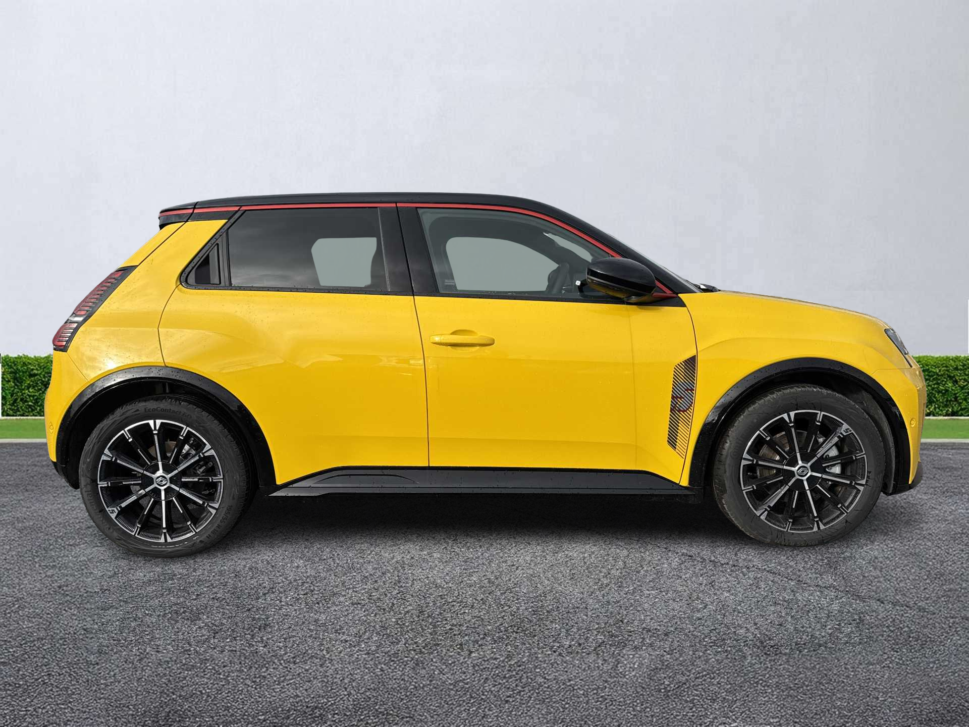 Dealer New RENAULT 5 90Kw Iconic Five Urban Range 40Kwh 5Dr Auto 2025 ...