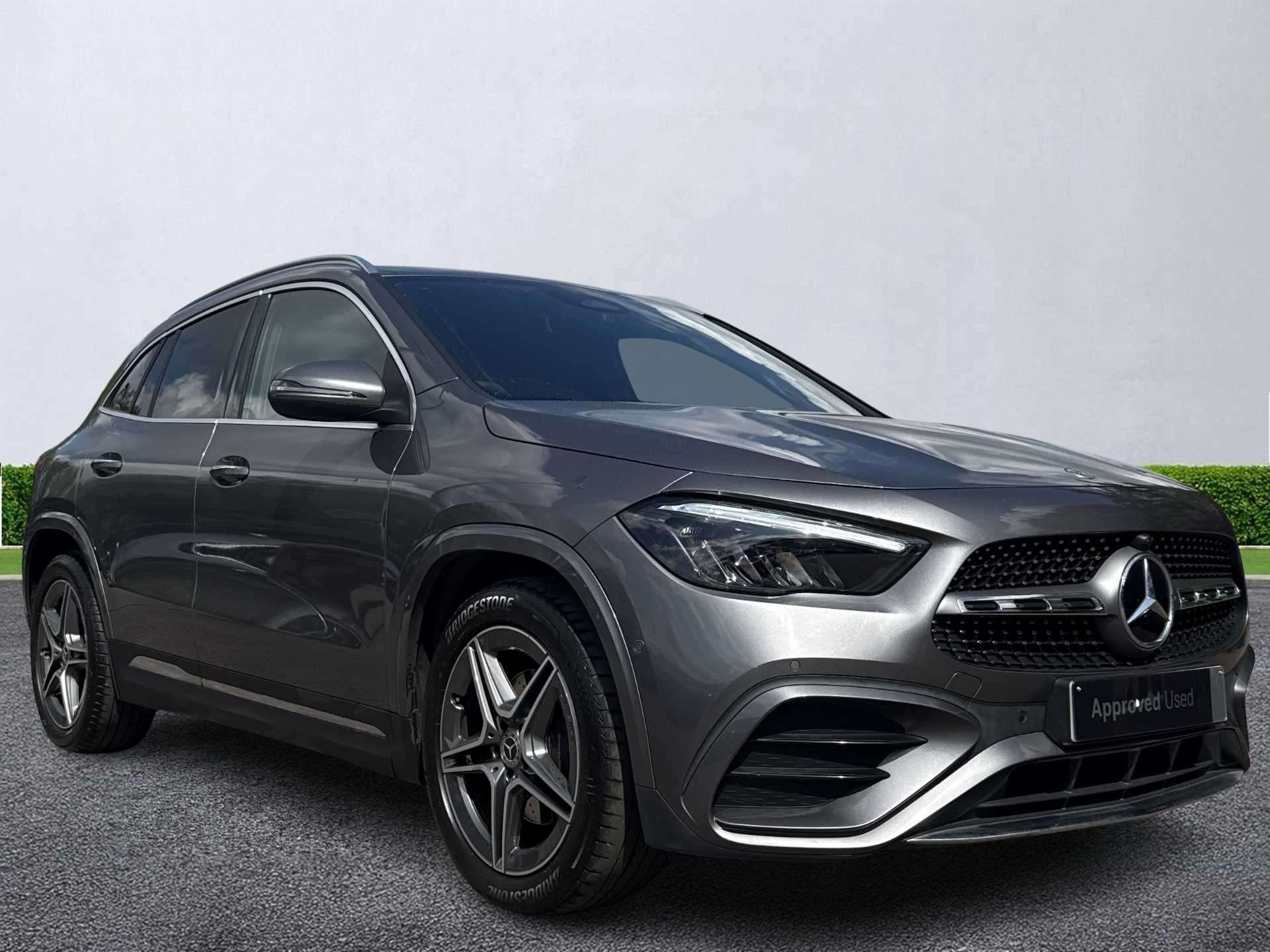 MERCEDES-BENZ GLA HATCHBACK Gla 200 Amg Line Executive 5Dr Auto