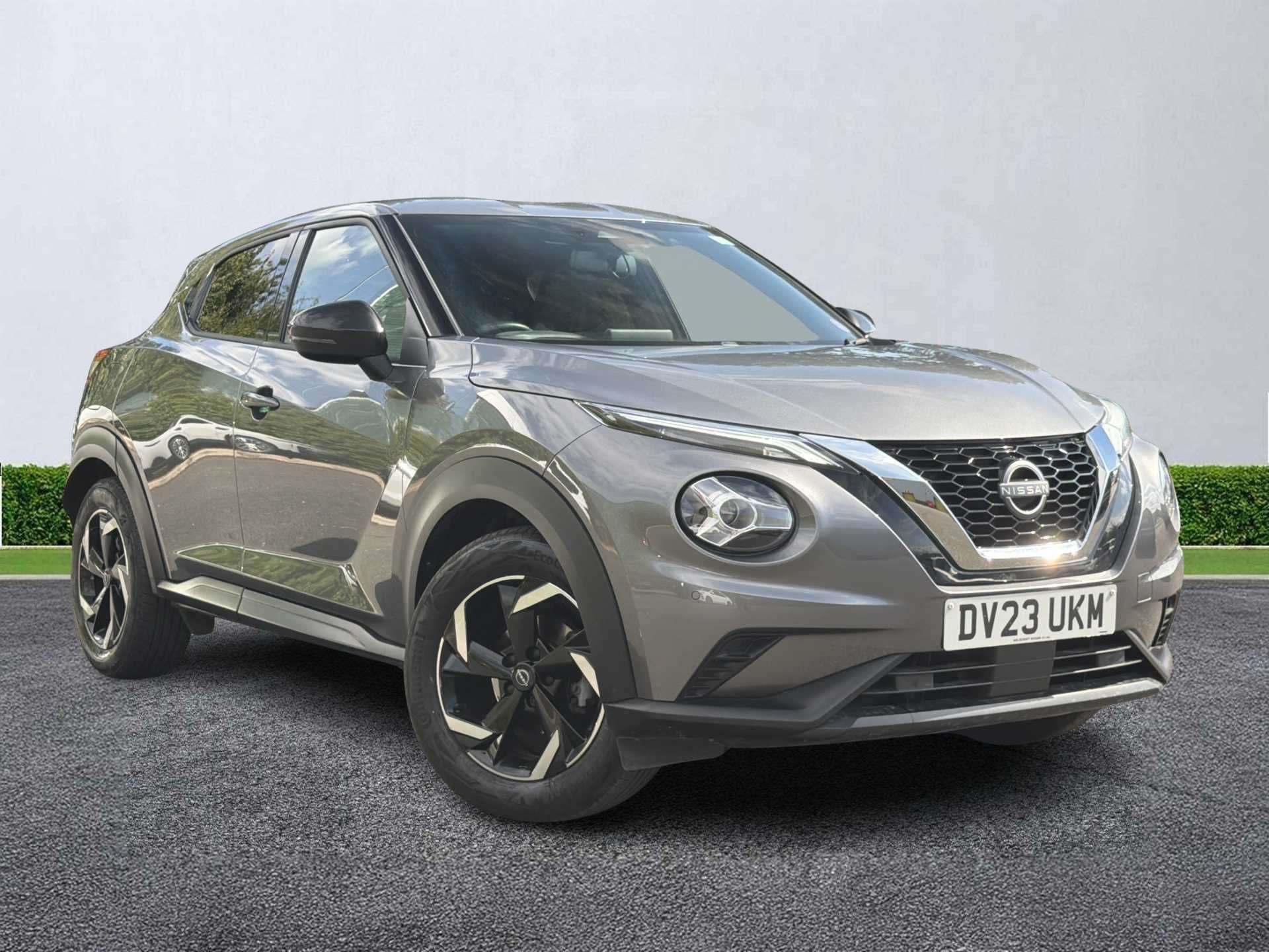 NISSAN JUKE HATCHBACK 1.0 Dig-T 114 N-Connecta 5Dr Dct