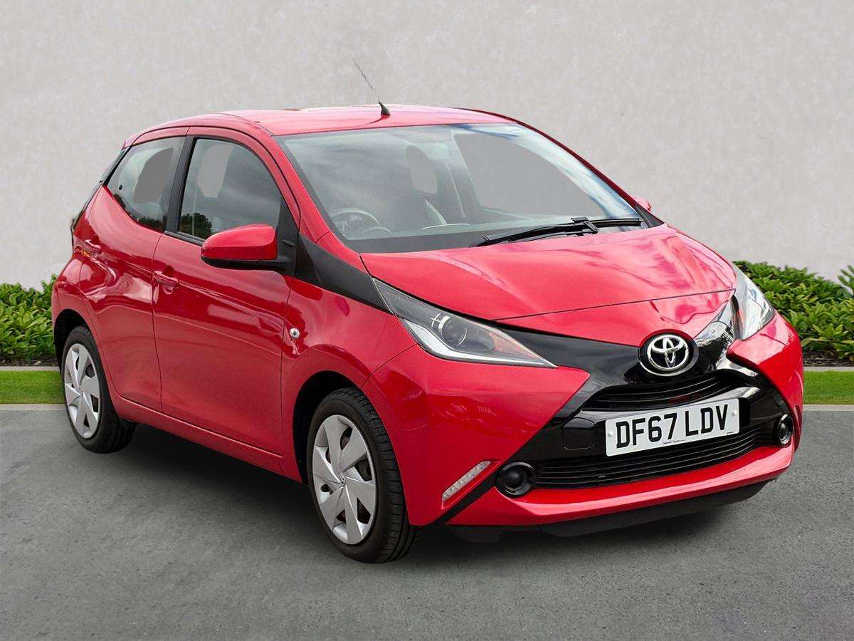TOYOTA AYGO HATCHBACK 1.0 Vvt-I X-Play 5Dr X-Shift