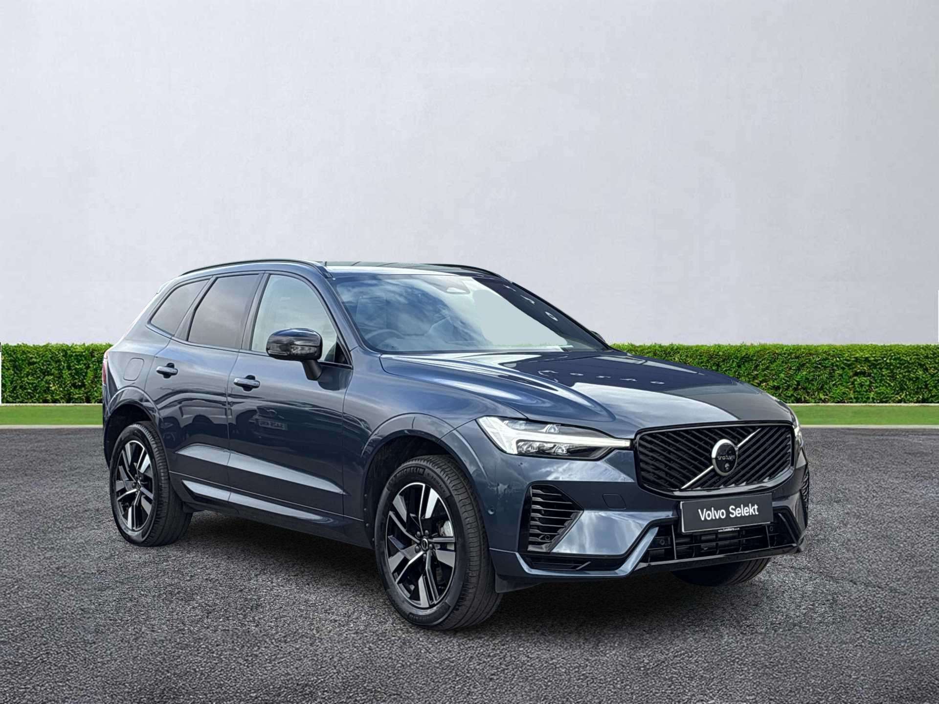 VOLVO XC60 ESTATE 2.0 T6 [350] Phev Plus Dark 5Dr Awd Geartronic