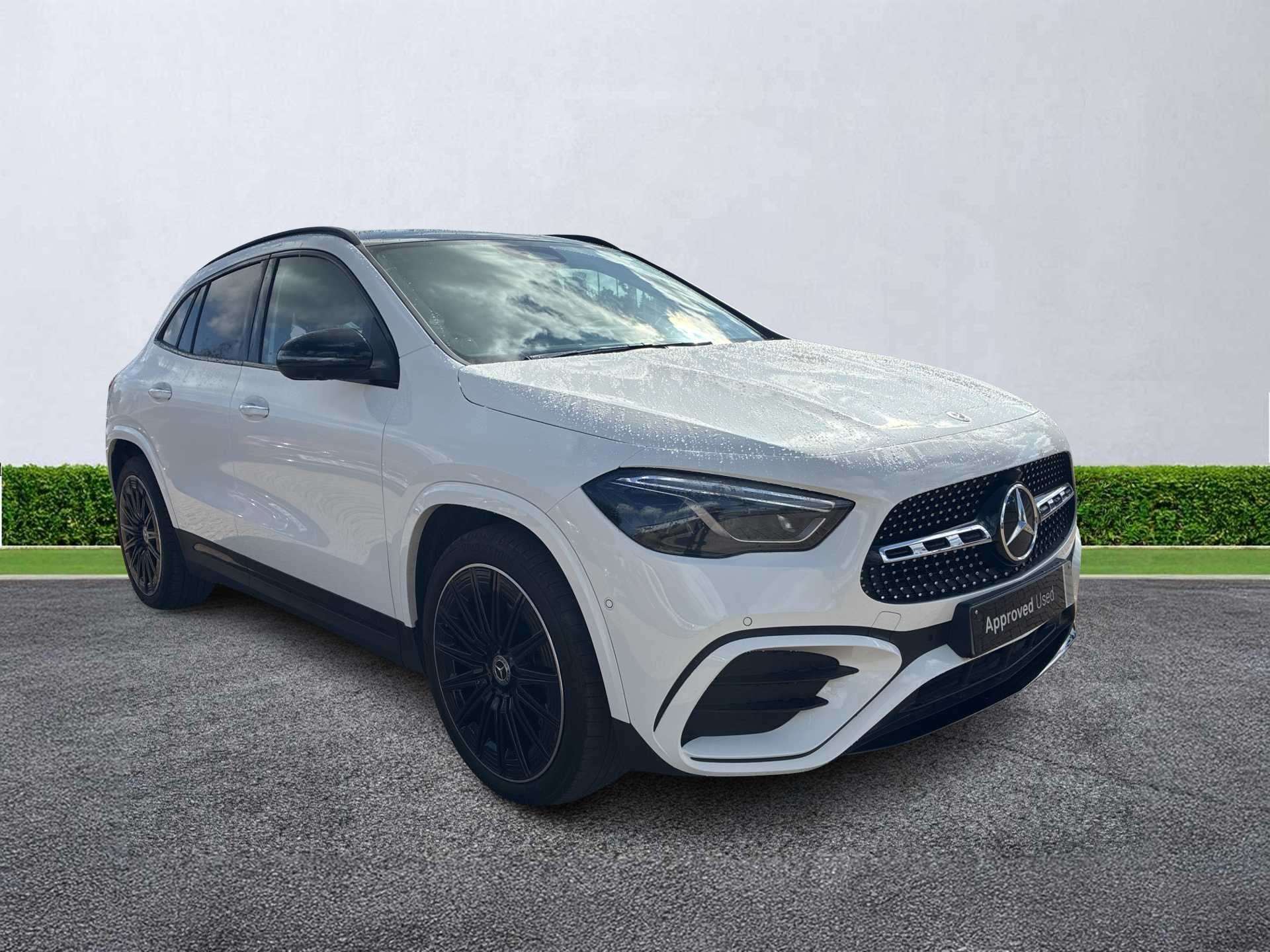 MERCEDES-BENZ GLA DIESEL HATCHBACK Gla 220D 4Matic Amg Line Premium Plus 5Dr Auto