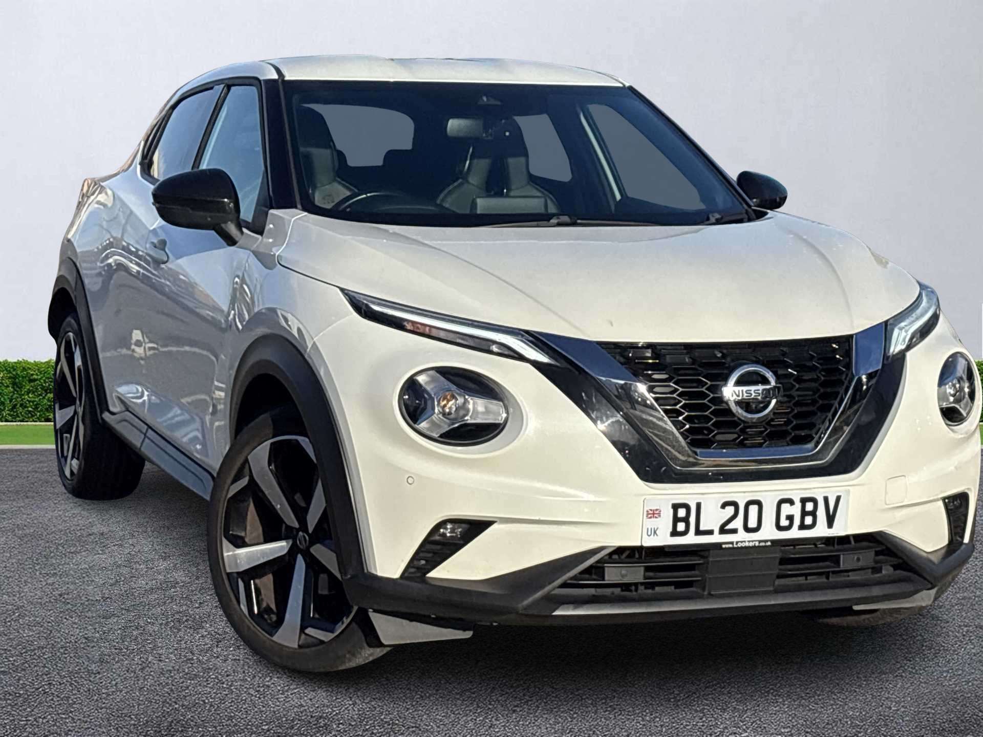 NISSAN JUKE HATCHBACK 1.0 DiG-T Tekna 5dr DCT