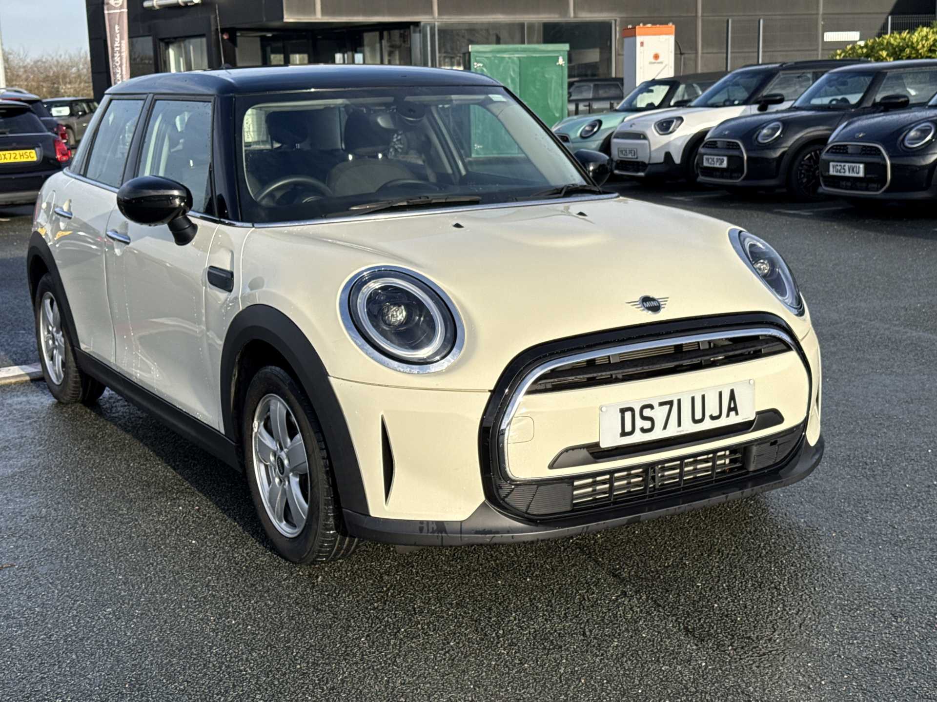 Used MINI HATCH 1.5 Cooper Classic 5Dr 2021 | Lookers MINI