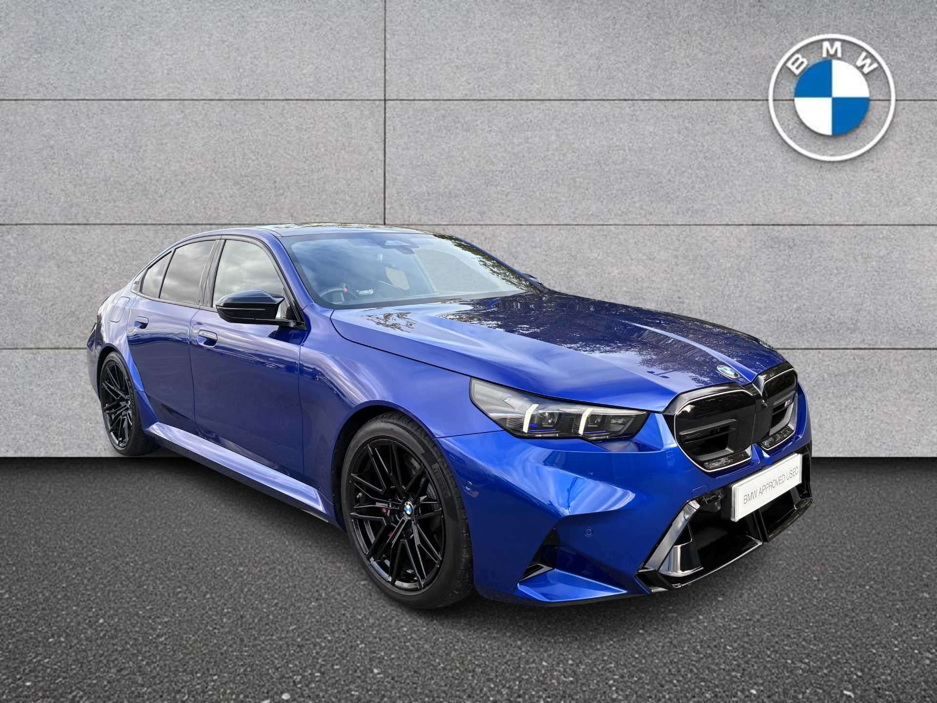 BMW M5 SALOON M5 4Dr Dct