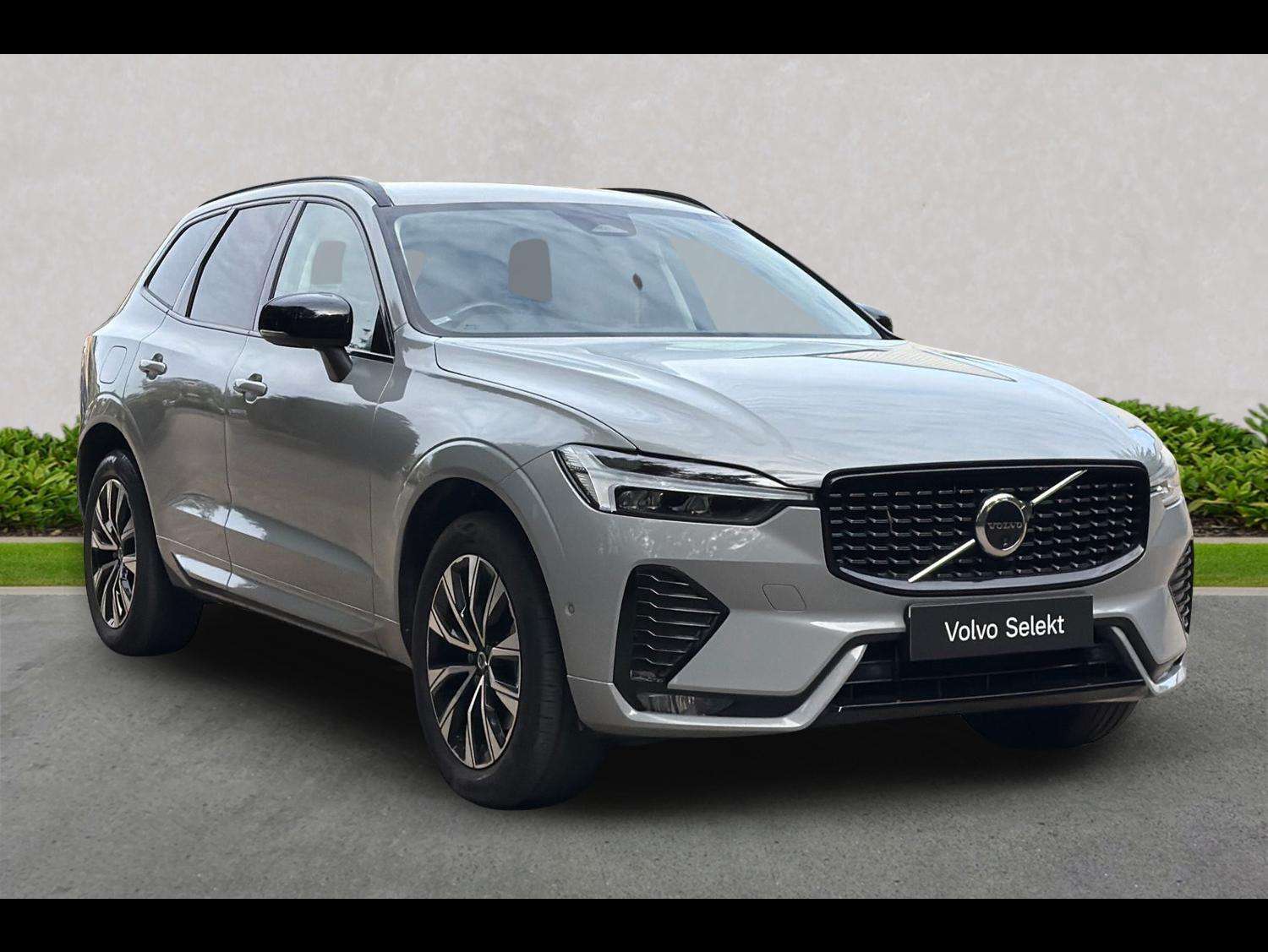 VOLVO XC60 ESTATE 2.0 B5P Plus Dark 5Dr Awd Geartronic