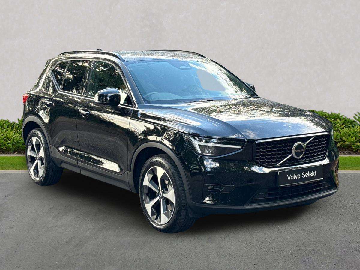 VOLVO XC40 ESTATE 2.0 B4P Plus Dark 5Dr Auto