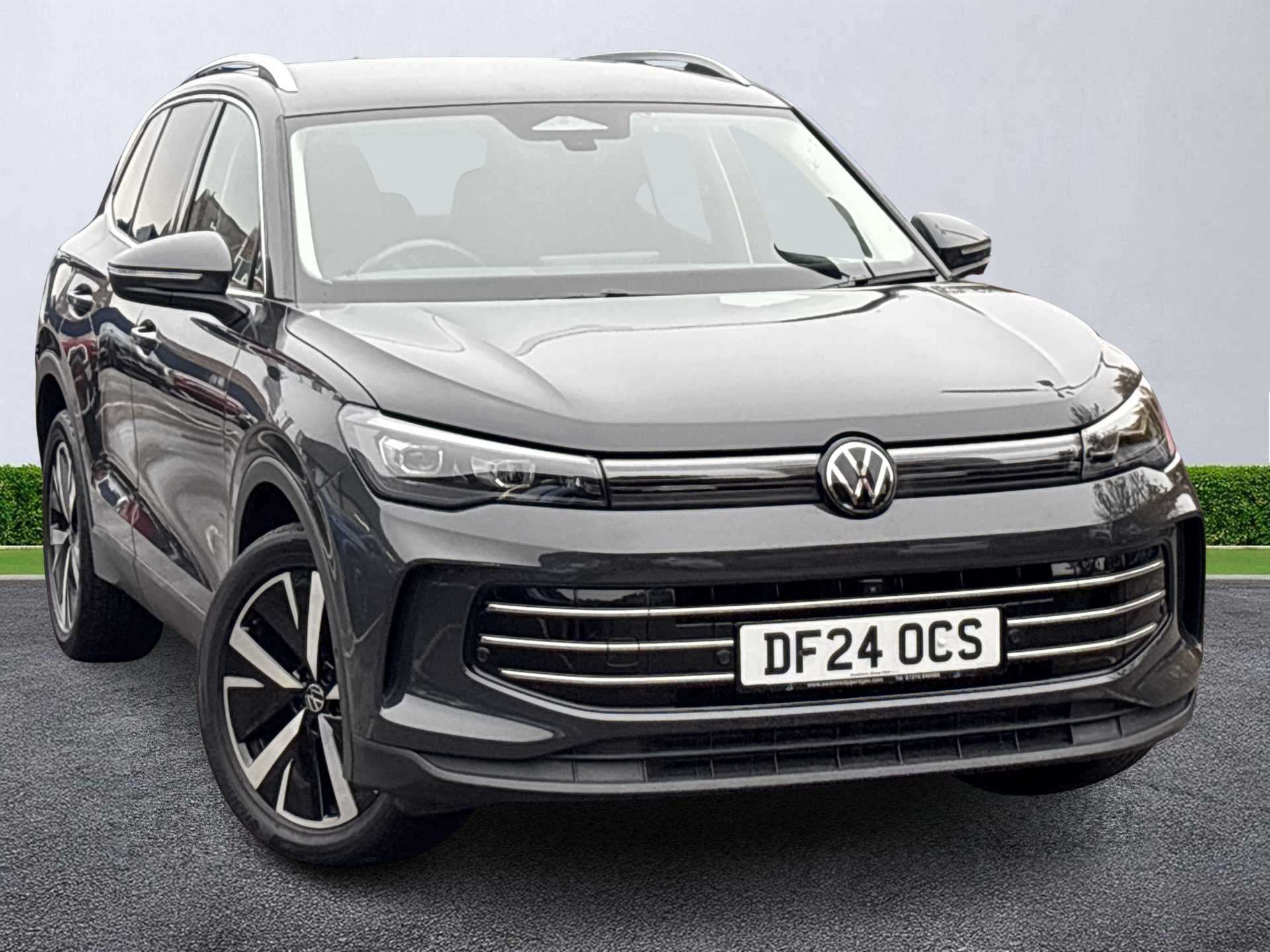 VOLKSWAGEN TIGUAN ESTATE 1.5 Etsi 150 Elegance 5Dr Dsg