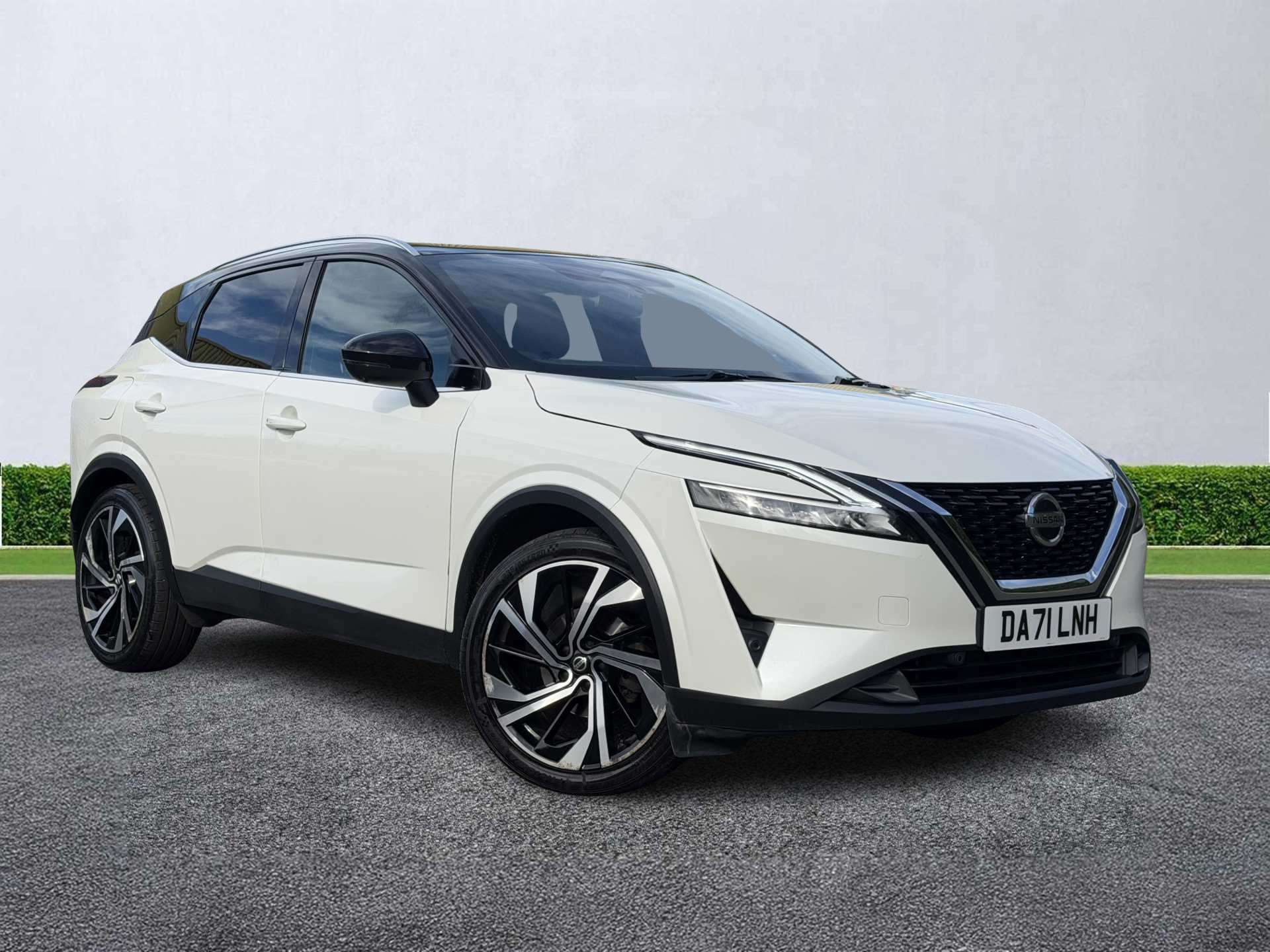 NISSAN QASHQAI HATCHBACK 1.3 Dig-T Mh 158 Tekna+ 5Dr Xtronic