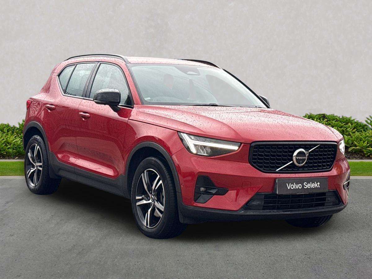 VOLVO XC40 ESTATE 2.0 B3P Plus Dark 5Dr Auto