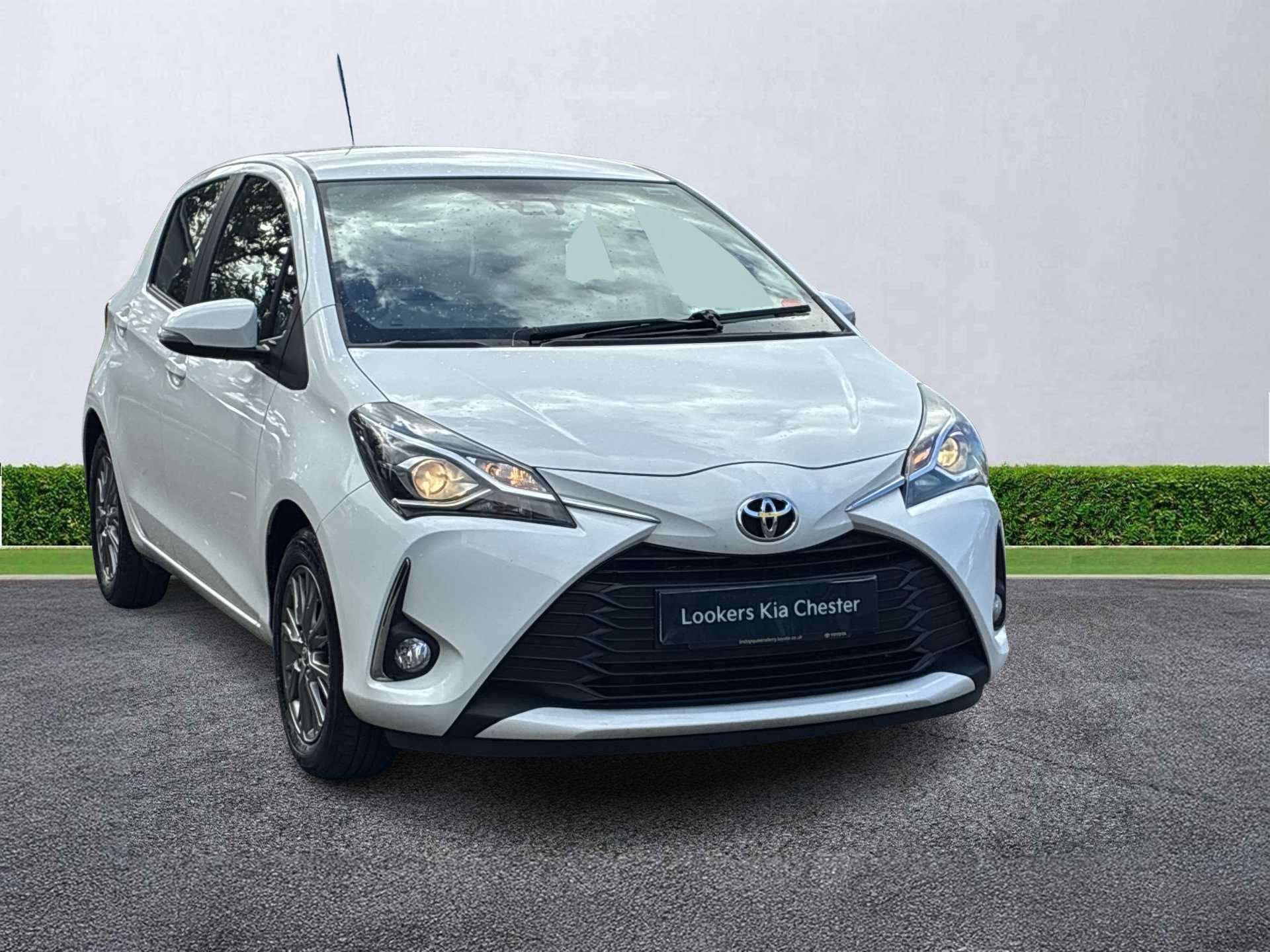 TOYOTA YARIS HATCHBACK 1.5 Vvt-I Icon 5Dr