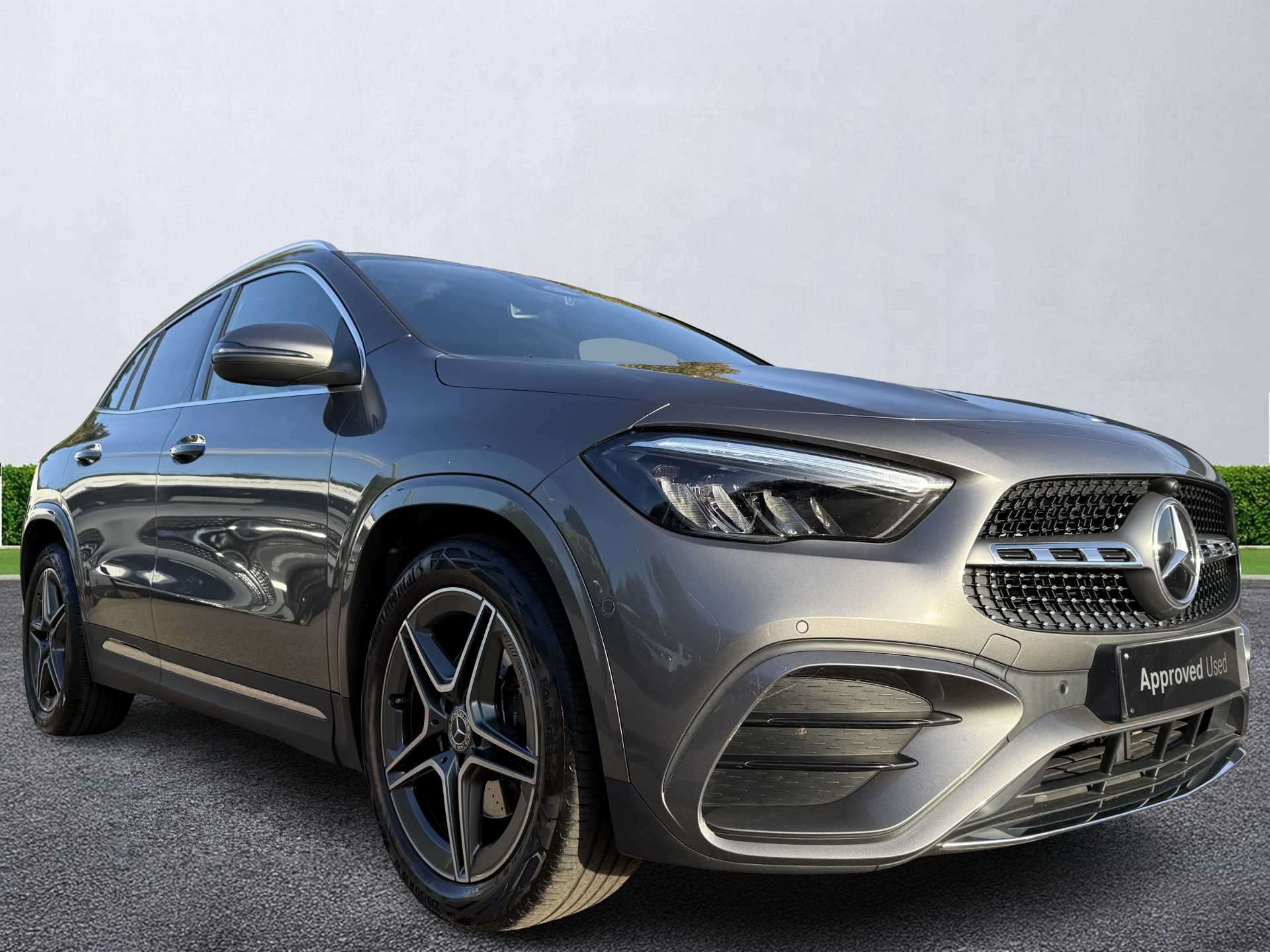 MERCEDES-BENZ GLA HATCHBACK Gla 200 Amg Line Executive 5Dr Auto