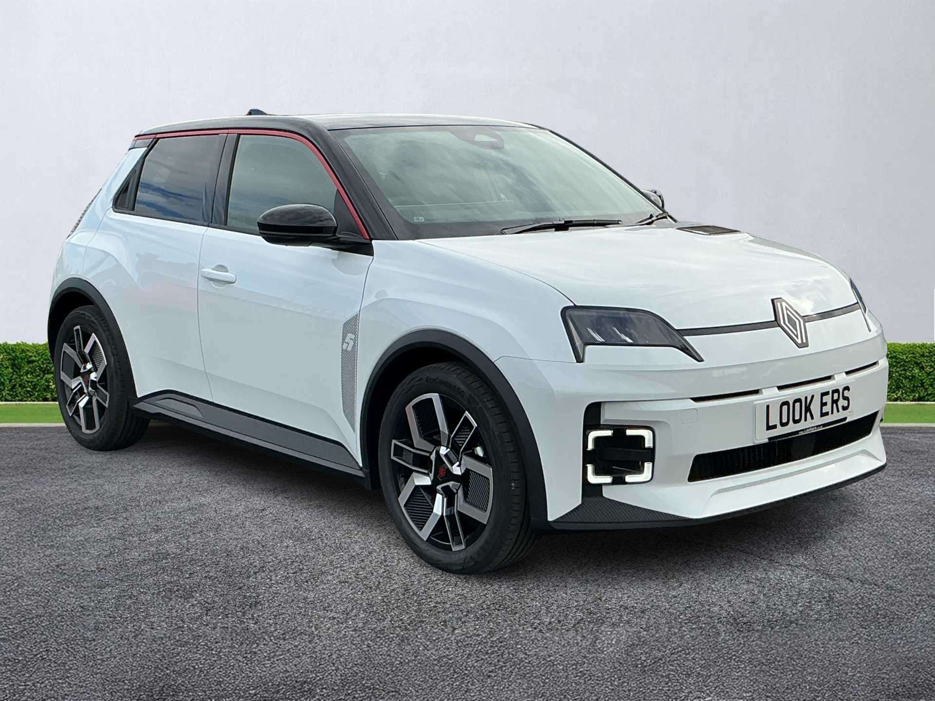 RENAULT 5 E-TECH HATCHBACK 110Kw Techno Comfort Range 52Kwh 5Dr Auto