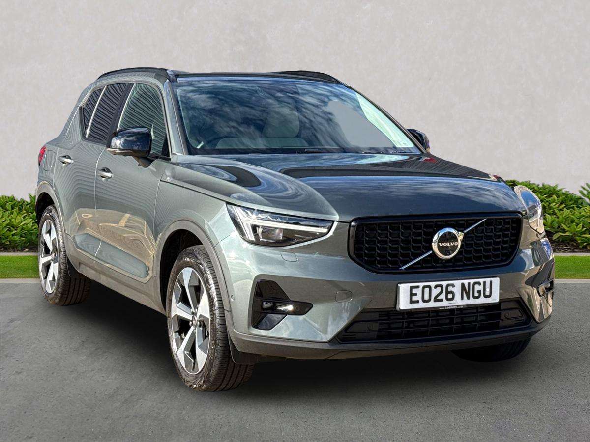 VOLVO XC40 ESTATE 2.0 B3P Plus Pro Dark 5Dr Auto