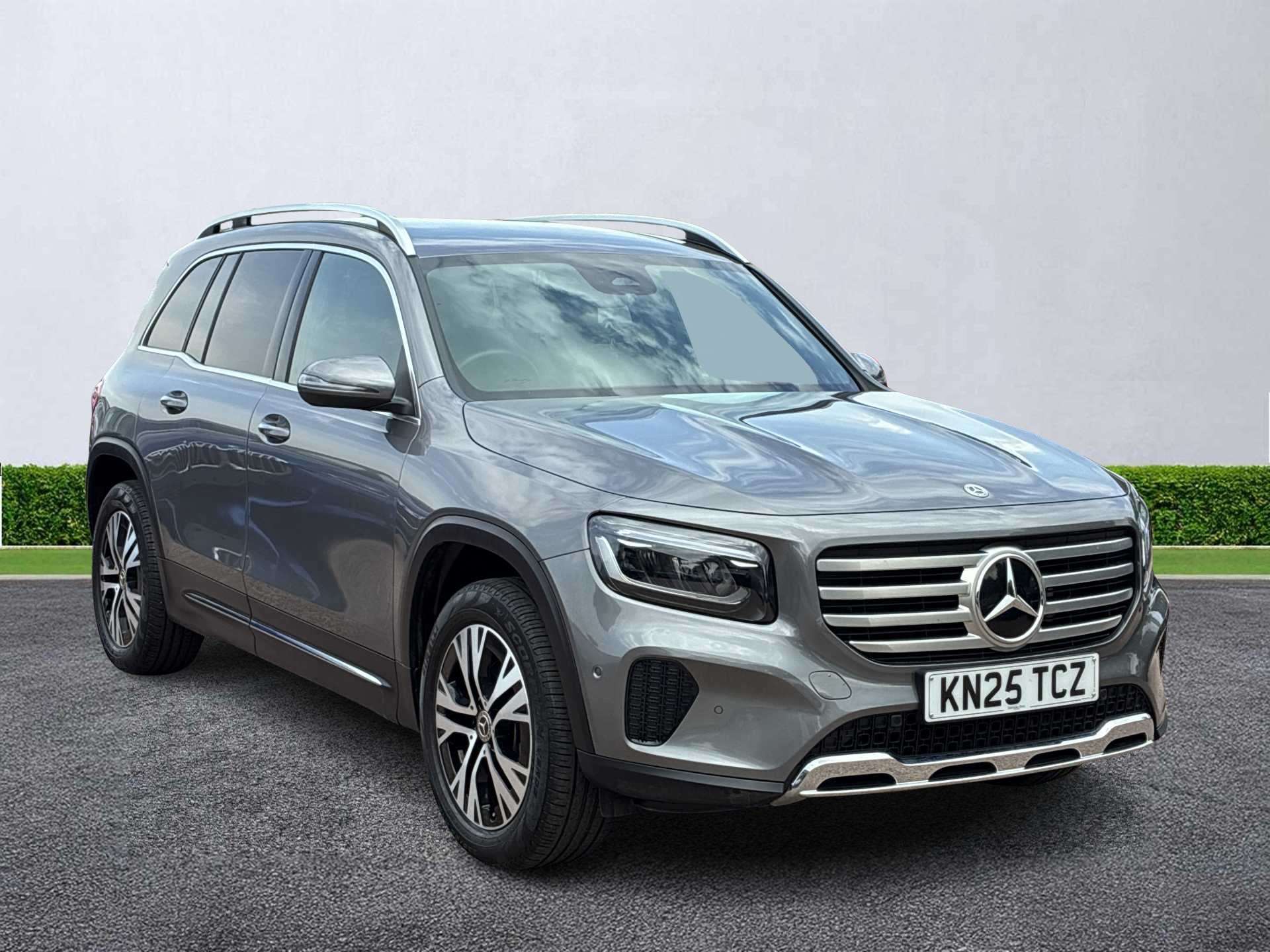 2025 MERCEDES GLB ESTATE 2025 GLB 200 SPORT EXECUTIVE 5DR 7G TRONIC CARPLAY ULEZ NAV... photo