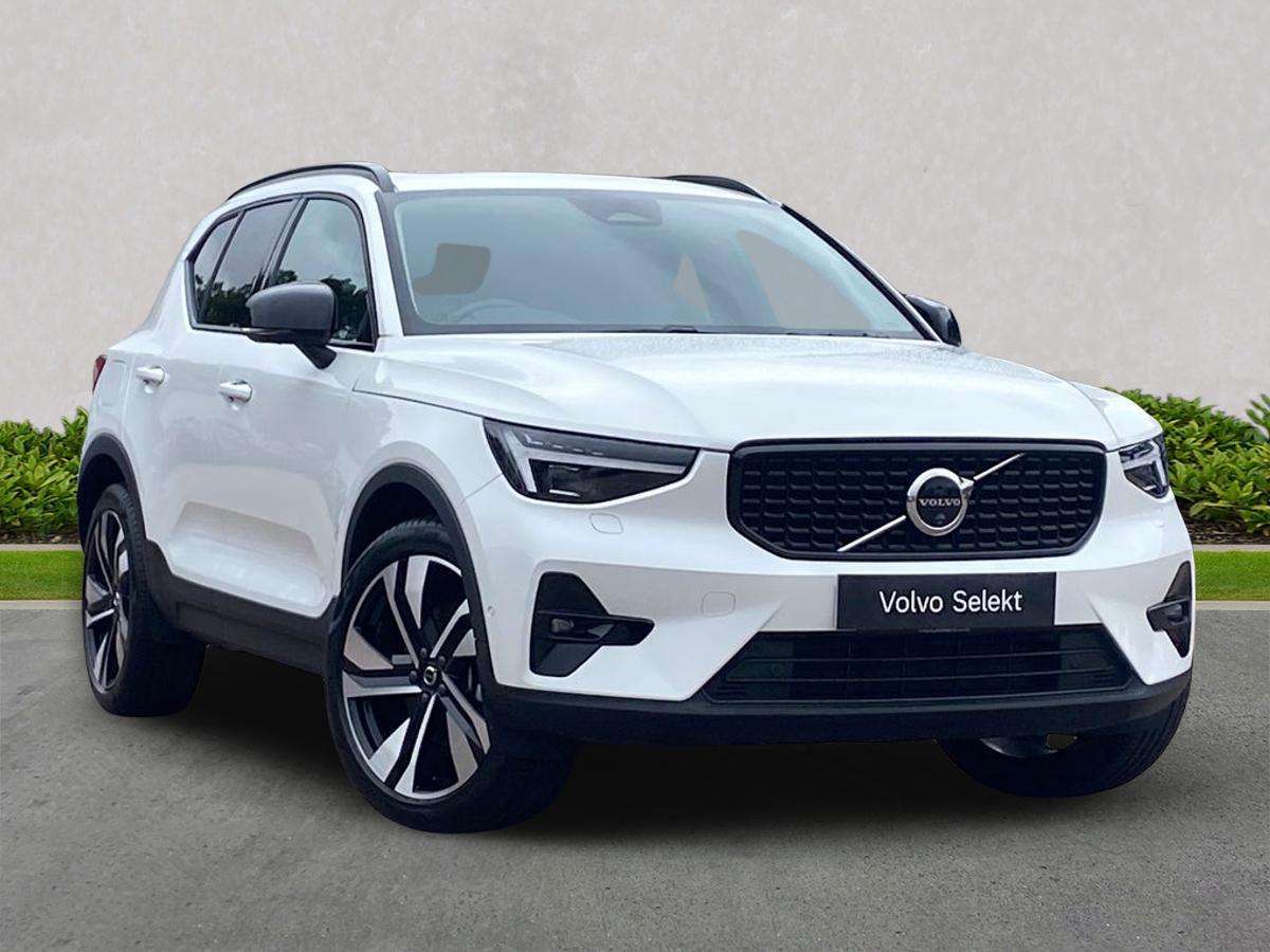 VOLVO XC40 ESTATE 2.0 B4P Ultra Dark 5Dr Auto