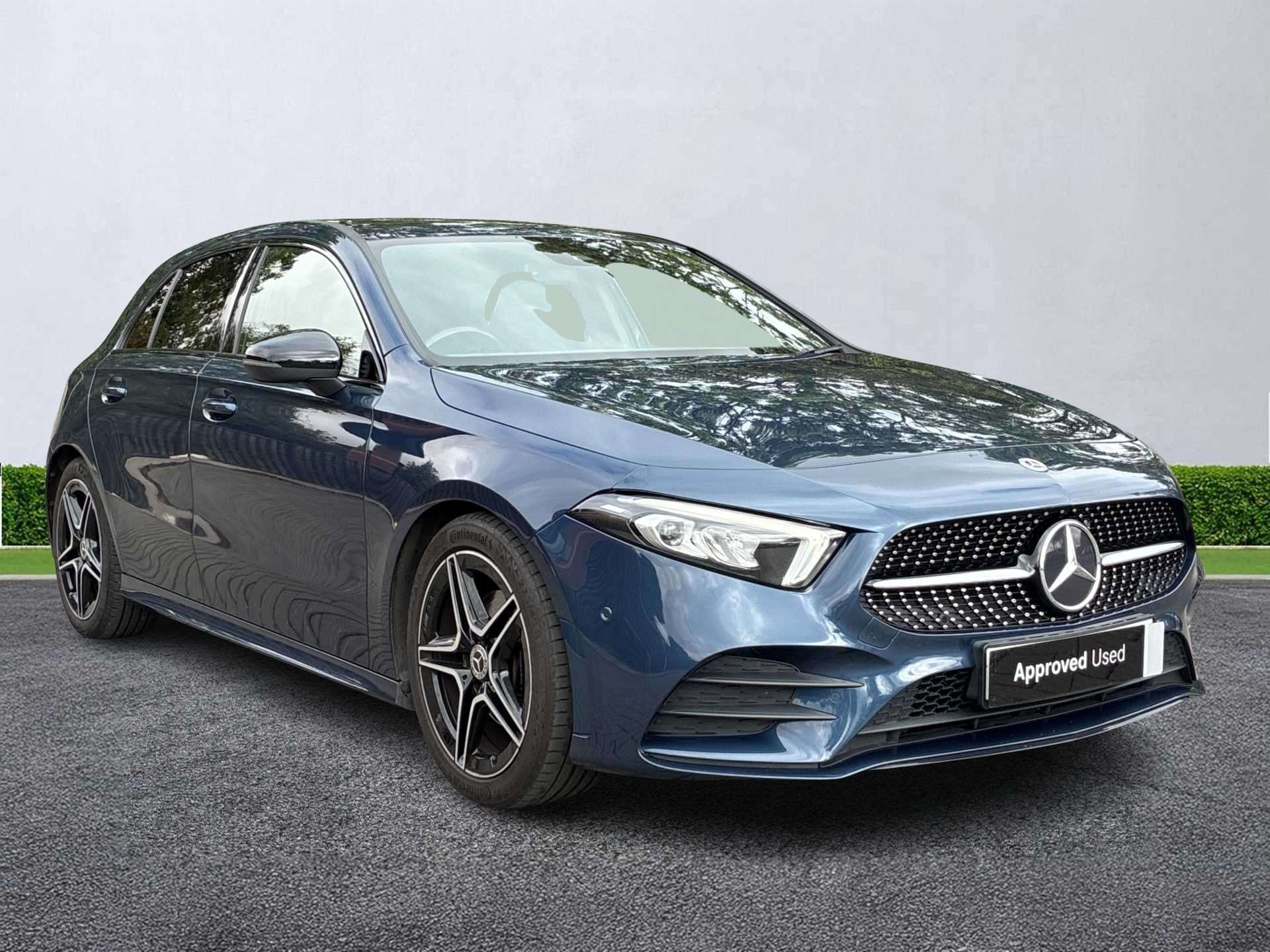 MERCEDES-BENZ A CLASS HATCHBACK A200 Amg Line Executive 5Dr Auto