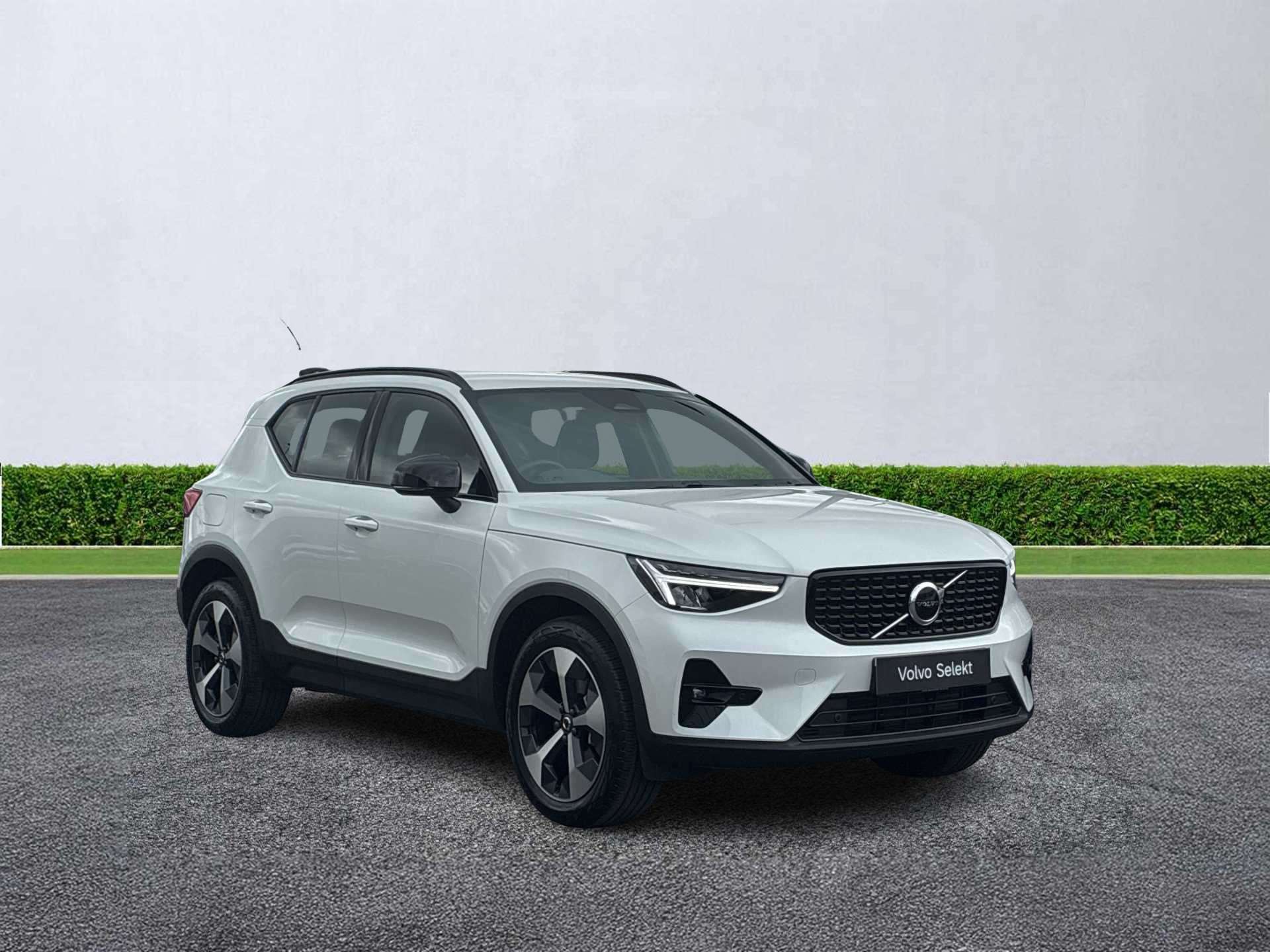 VOLVO XC40 ESTATE 2.0 B3P Plus Dark 5Dr Auto