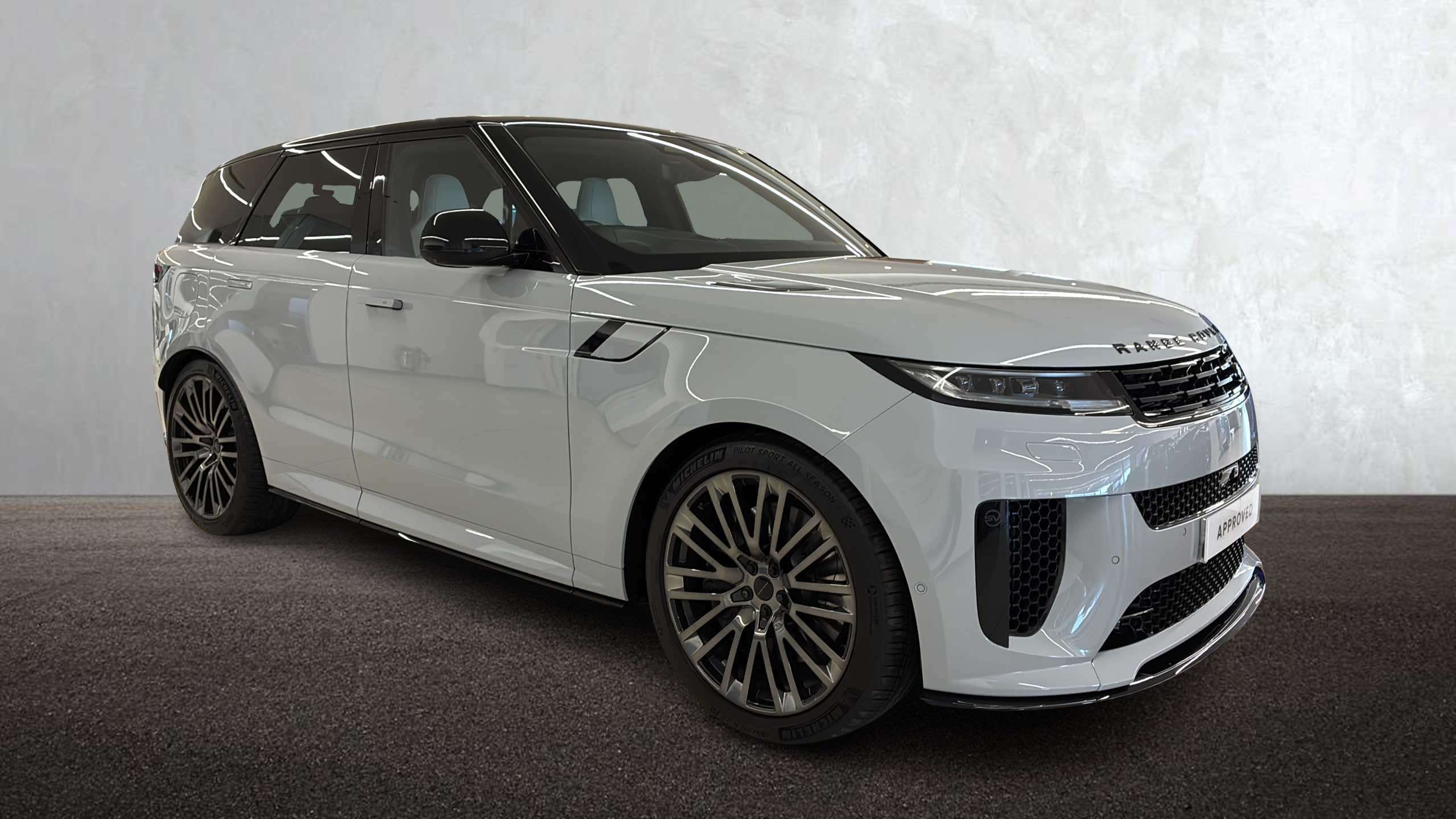 LAND ROVER RANGE ROVER SPORT ESTATE 4.4 P635 V8 Sv 5Dr Auto
