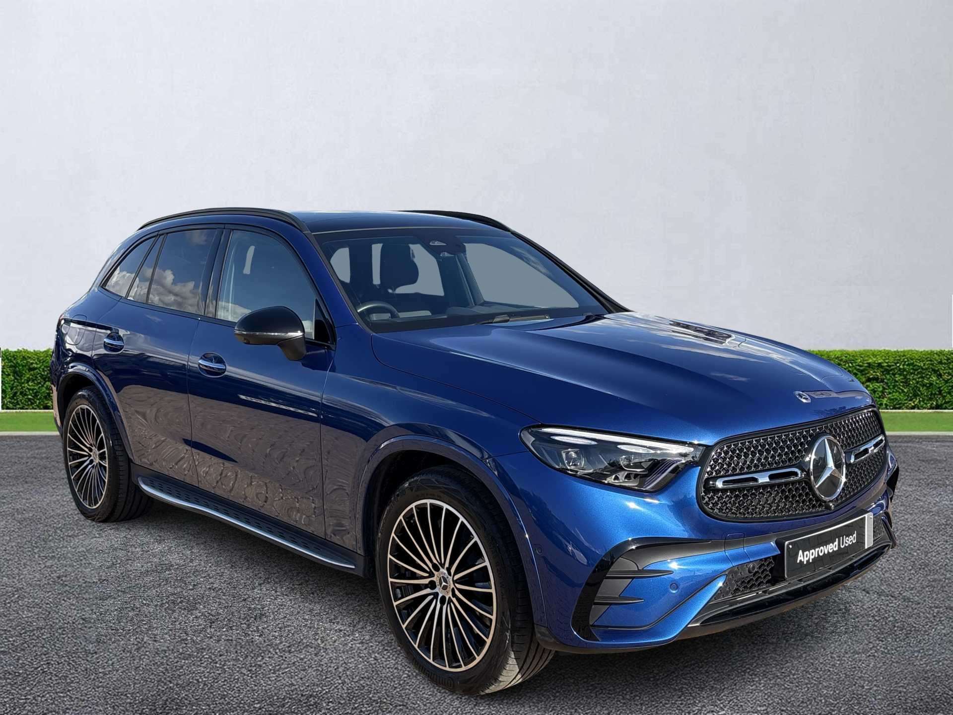 2025 Mercedes-Benz GLC
