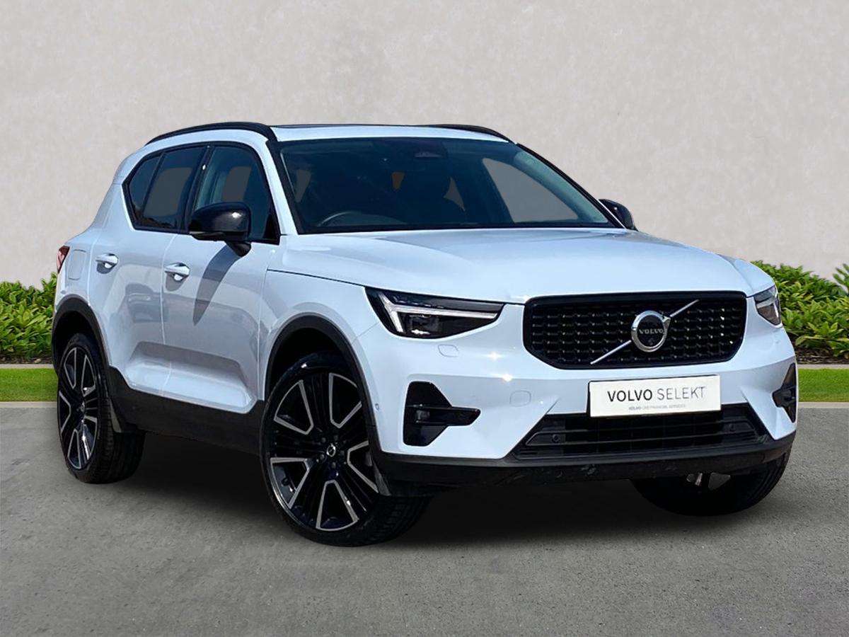 VOLVO XC40 ESTATE 2.0 B4P Ultra Dark 5Dr Auto