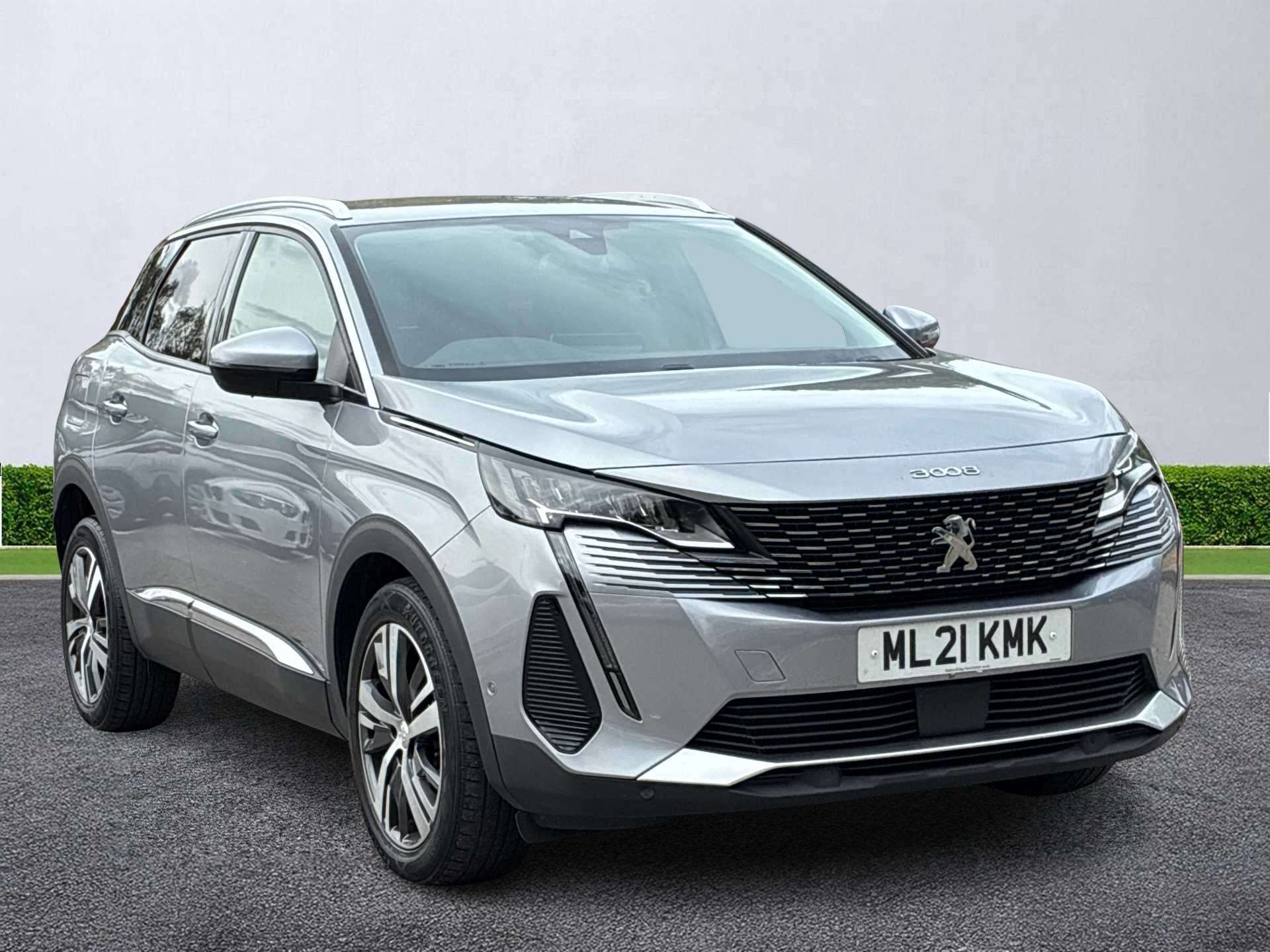 PEUGEOT 3008 ESTATE 1.2 Puretech Allure Premium 5Dr