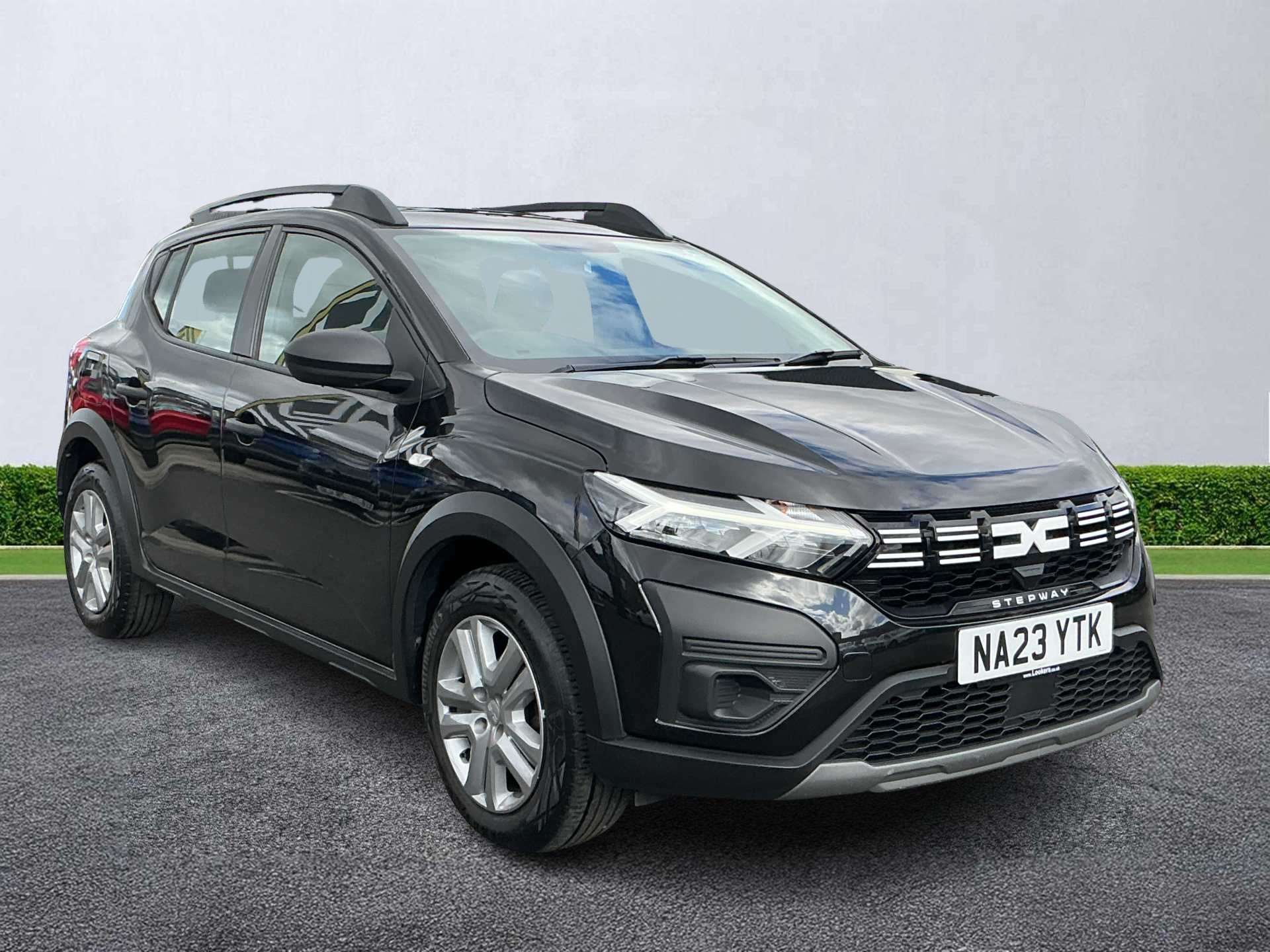 DACIA SANDERO STEPWAY HATCHBACK 1.0 Tce Essential 5Dr