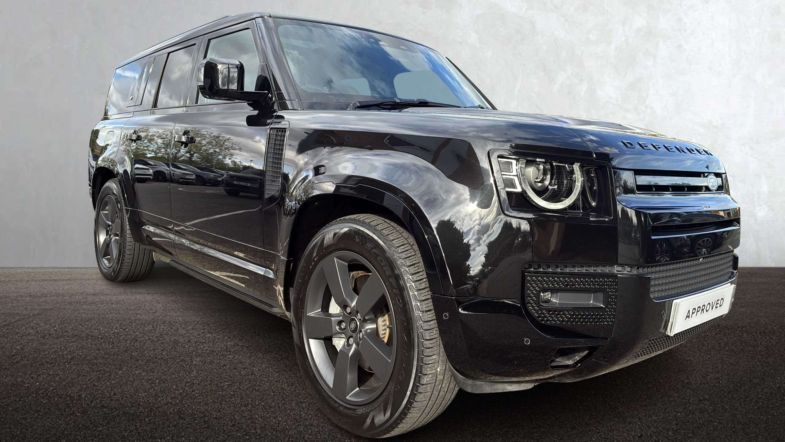 LAND ROVER DEFENDER DIESEL ESTATE 3.0 D300 X-Dynamic Hse 130 5Dr Auto