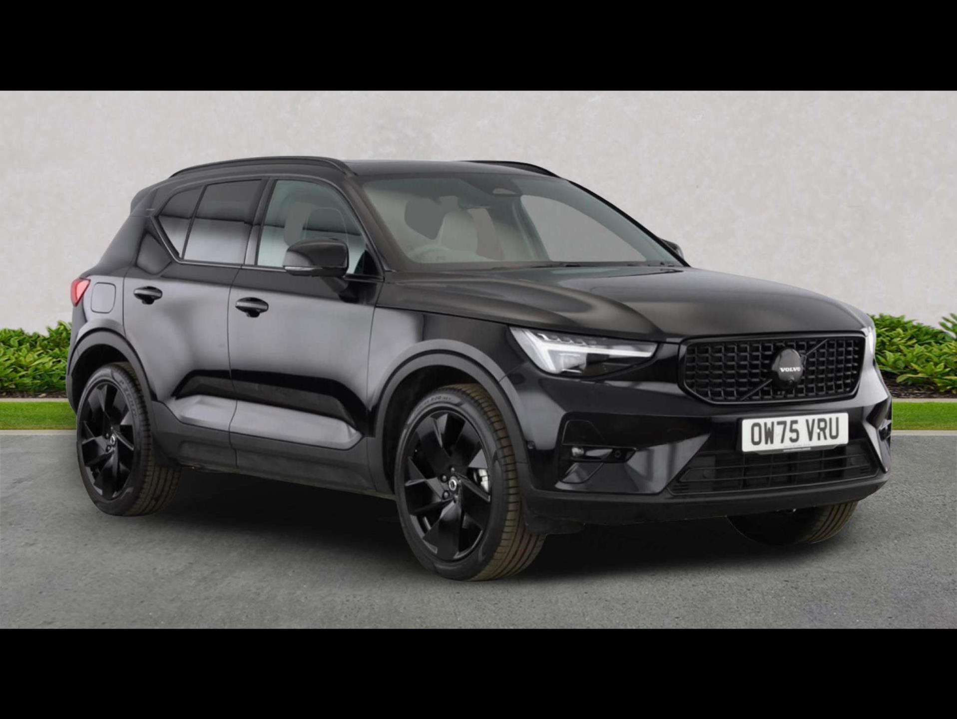 VOLVO XC40 ESTATE 2.0 B4P Ultra Black Edition 5Dr Auto