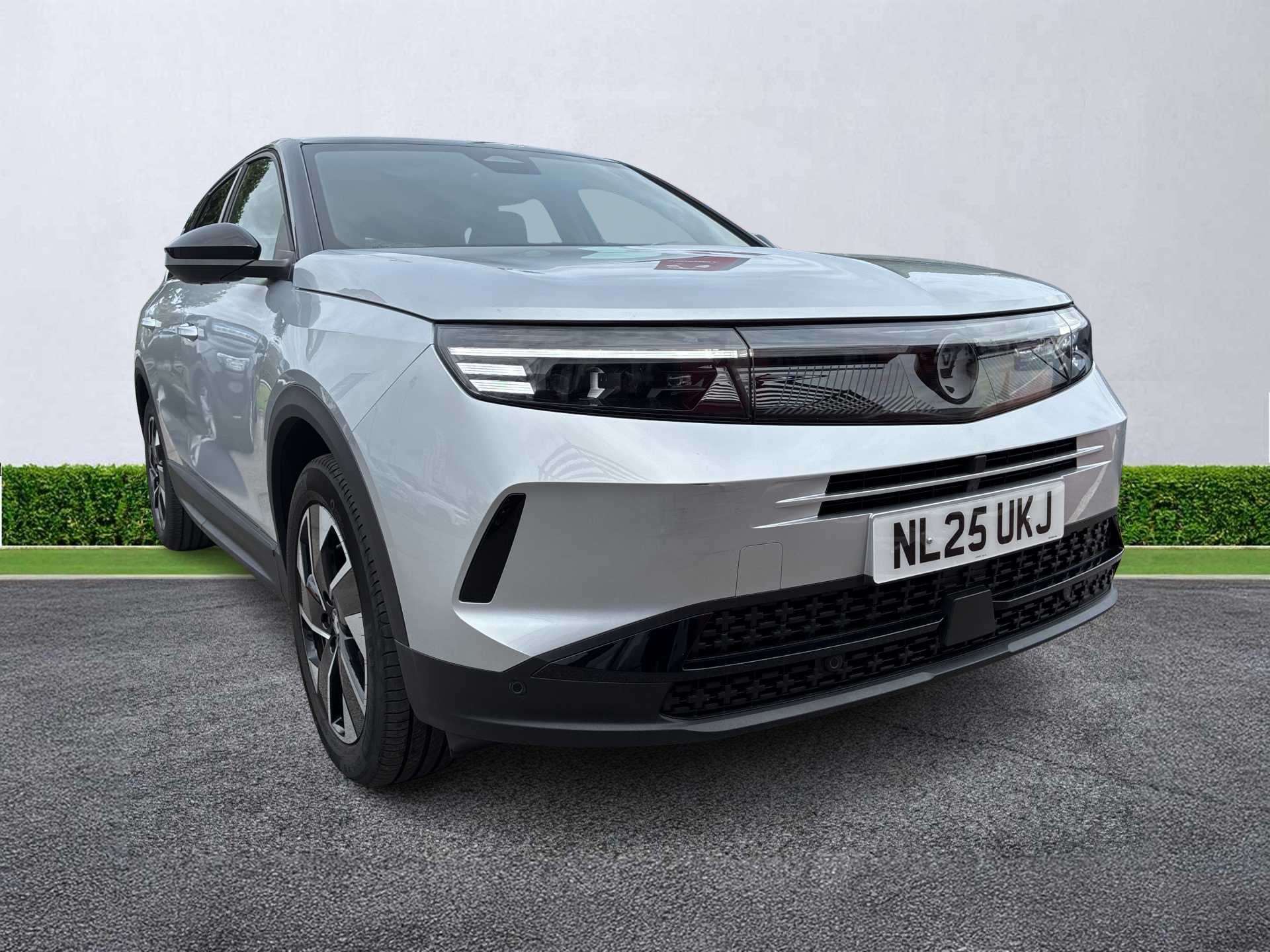 VAUXHALL GRANDLAND HATCHBACK 1.2 Hybrid [136] Gs 5Dr E-Dct6