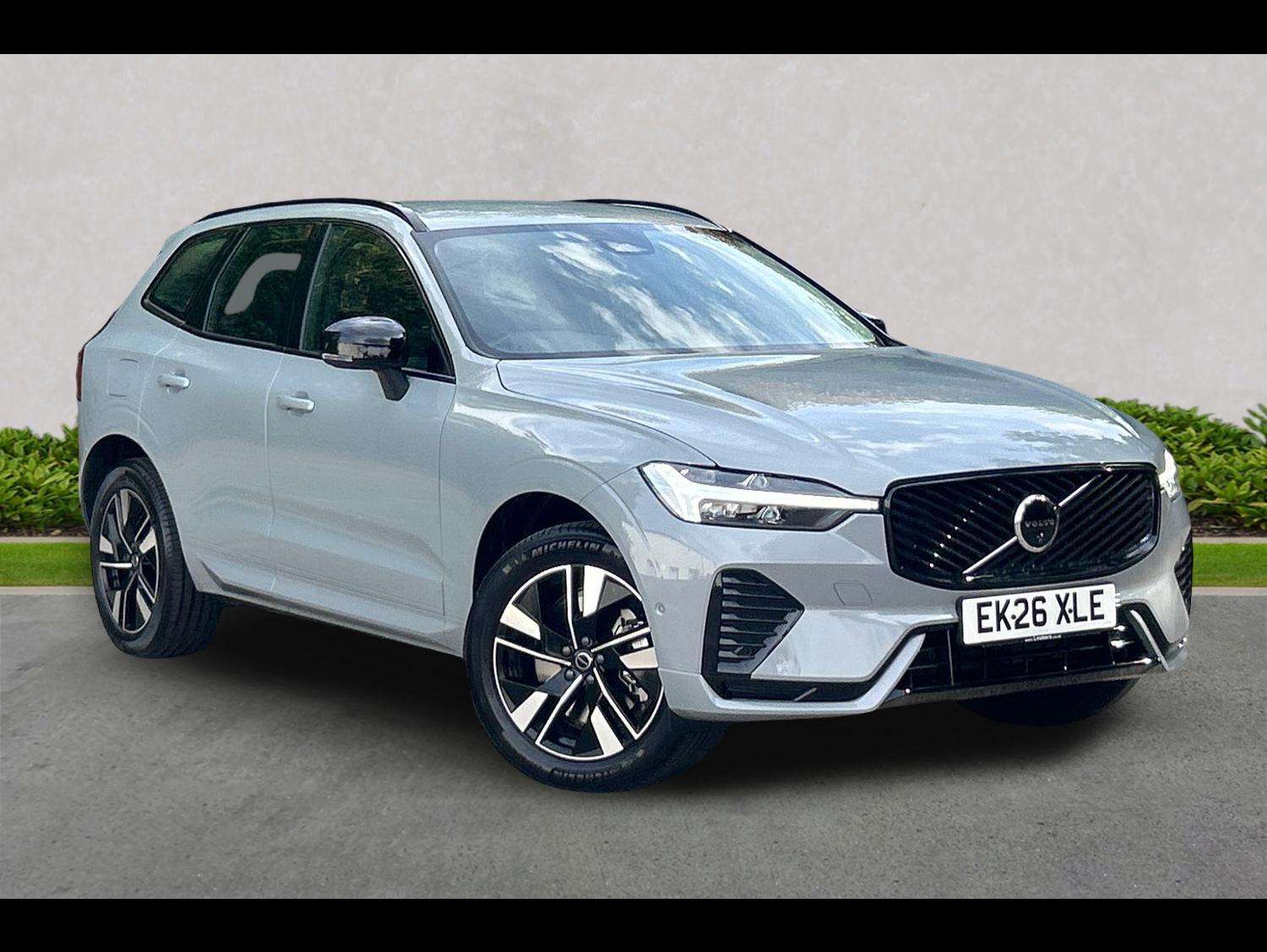 VOLVO XC60 ESTATE 2.0 B5P Plus Dark 5Dr Awd Geartronic