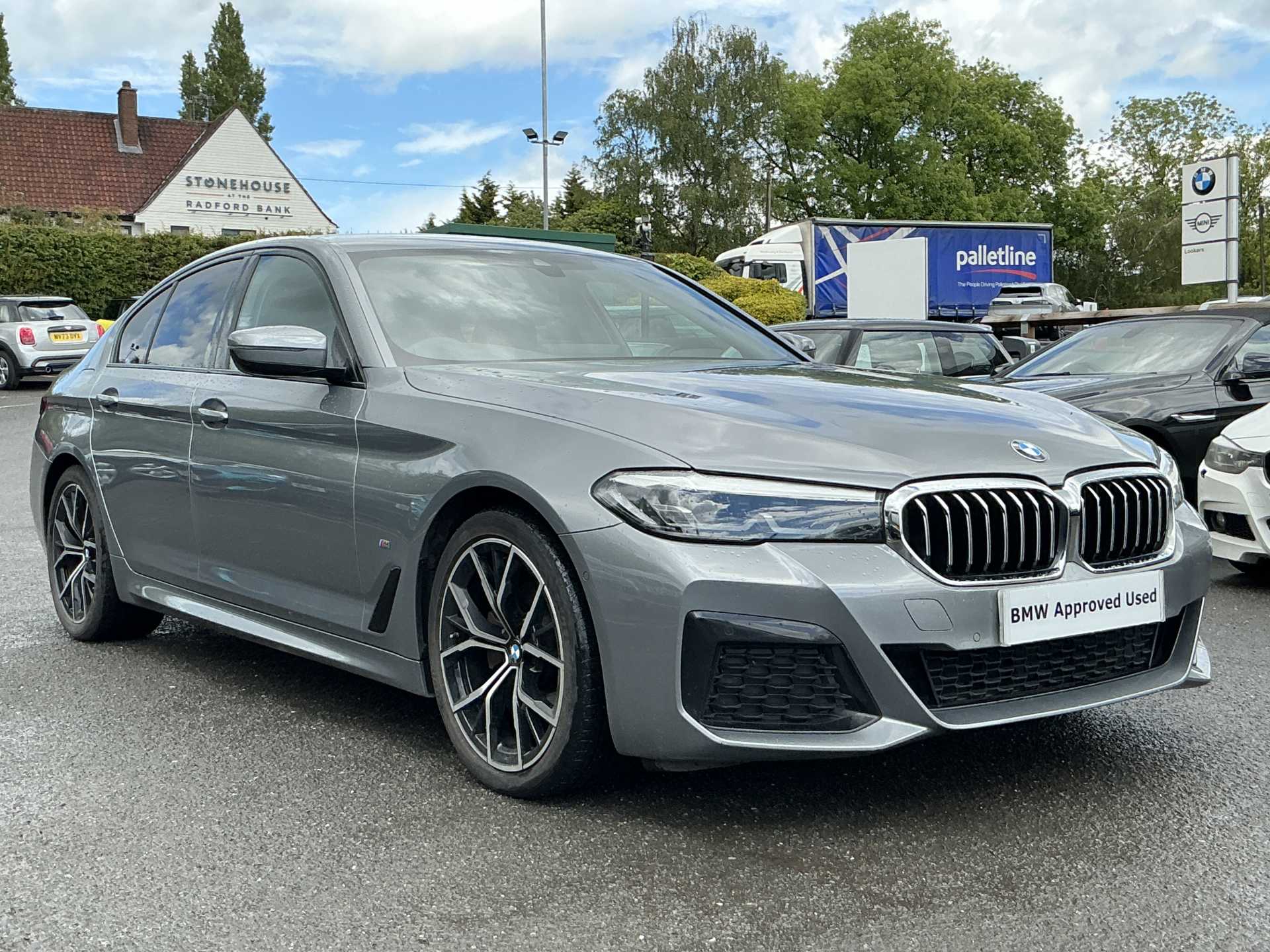 2022 BMW 5 SERIES DIESEL SALOON 2022 520D MHT M SPORT 4DR STEP AUTO HEATED SEATS... photo