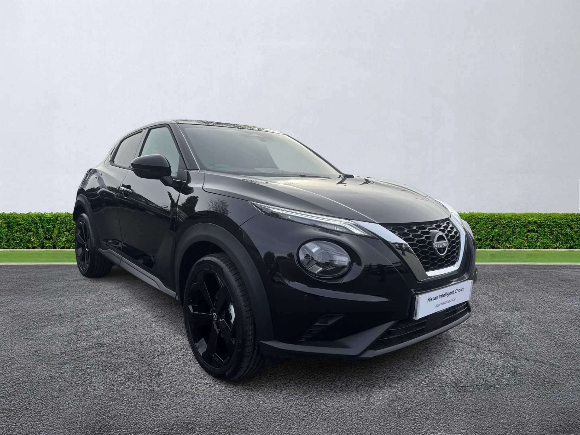 NISSAN JUKE HATCHBACK 1.0 Dig-T N-Connecta 5Dr [Revised]