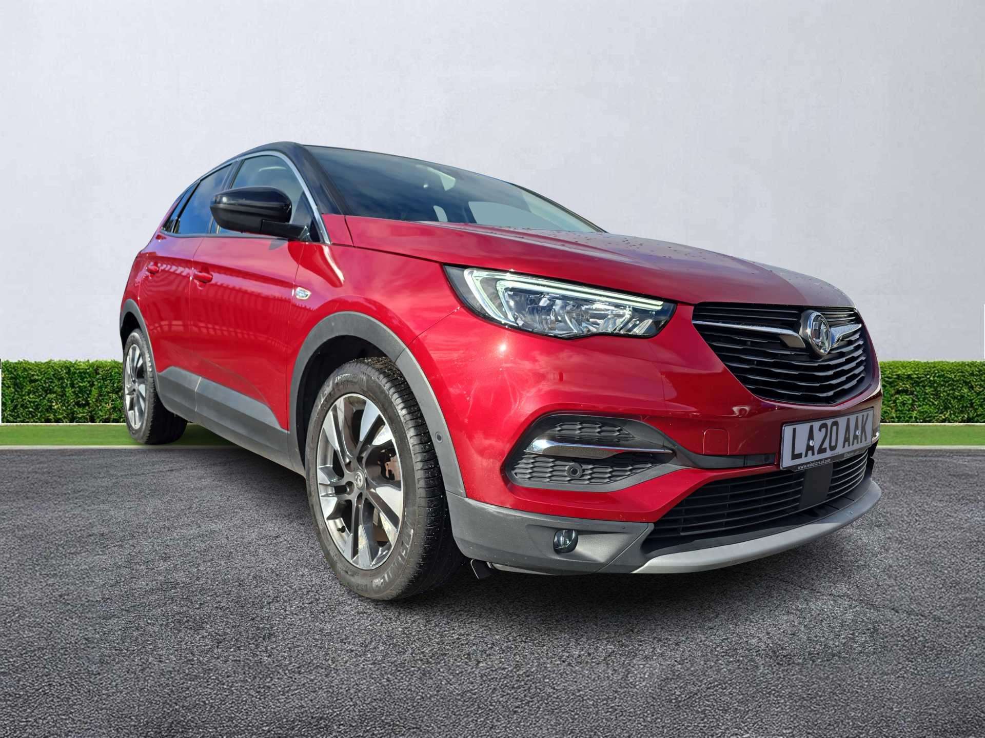 VAUXHALL GRANDLAND X HATCHBACK 1.2 Turbo Sri Nav 5Dr