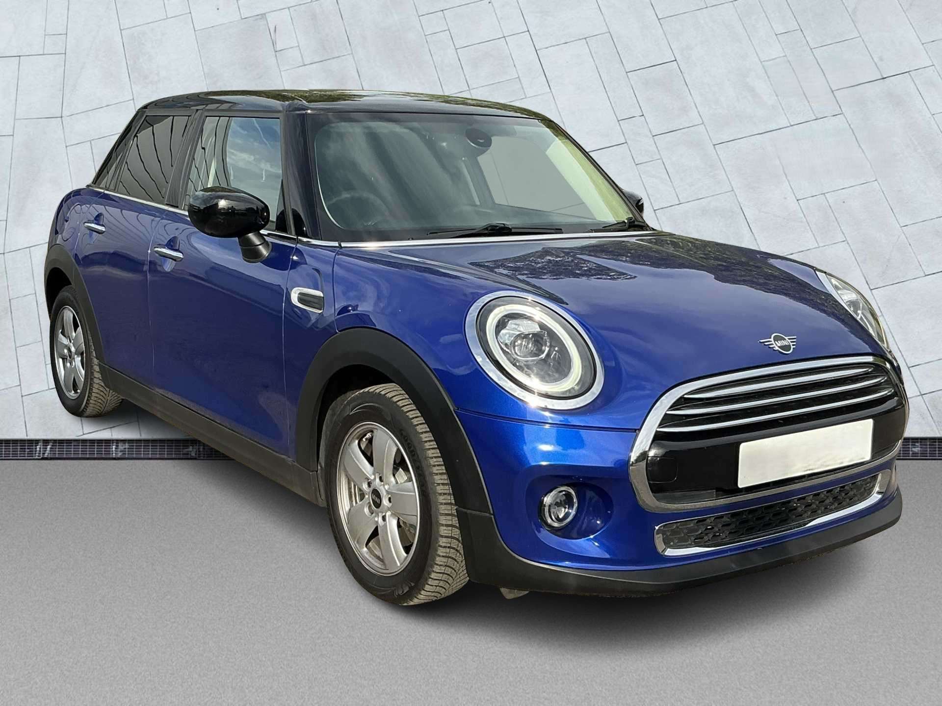 MINI HATCHBACK 1.5 Cooper Classic Ii 5Dr