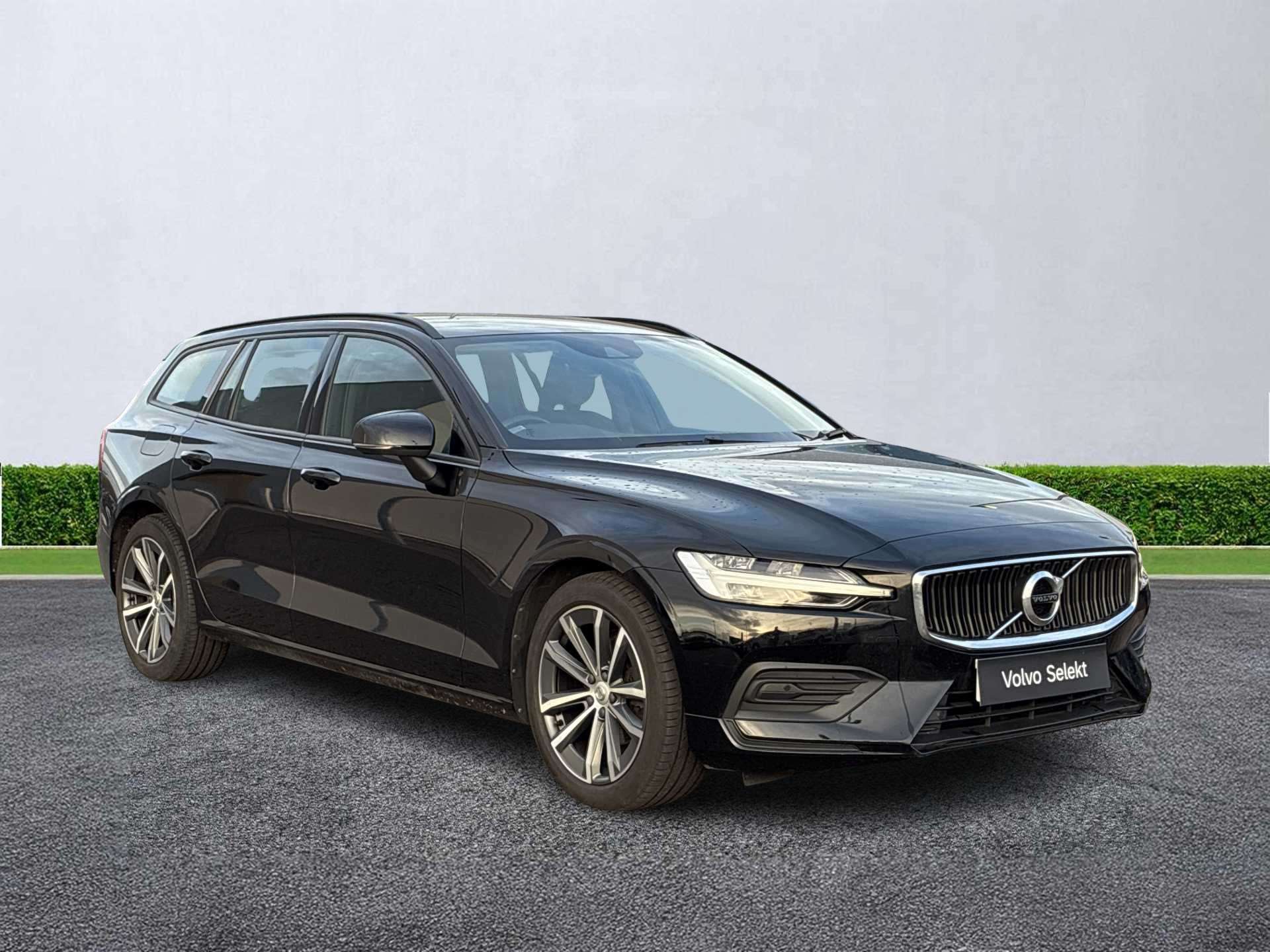 VOLVO V60 SPORTSWAGON 2.0 B3P Momentum 5dr Auto [7 speed]