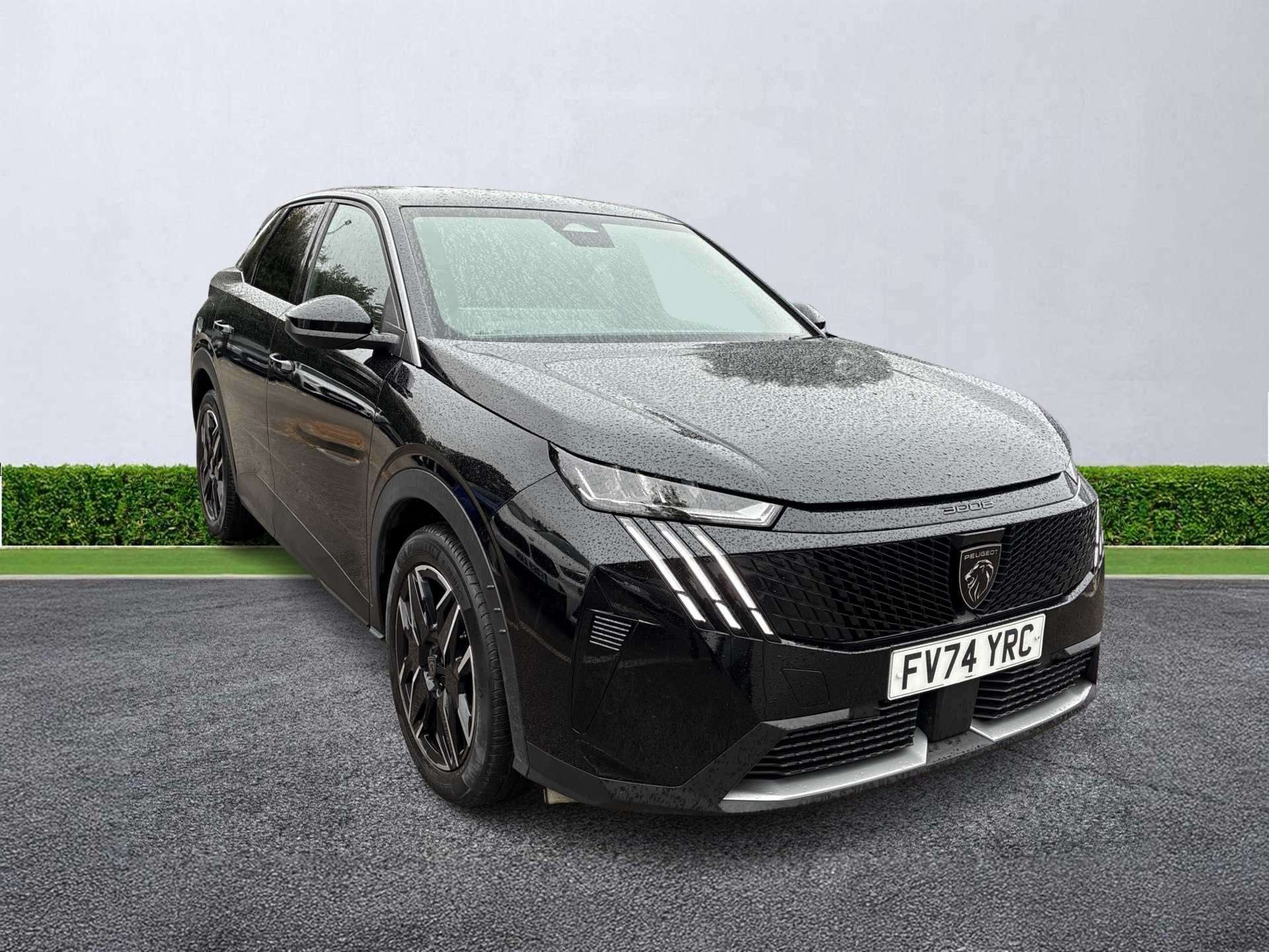 PEUGEOT 3008 ESTATE 1.2 Hybrid 136 Allure 5Dr E-Dsc6