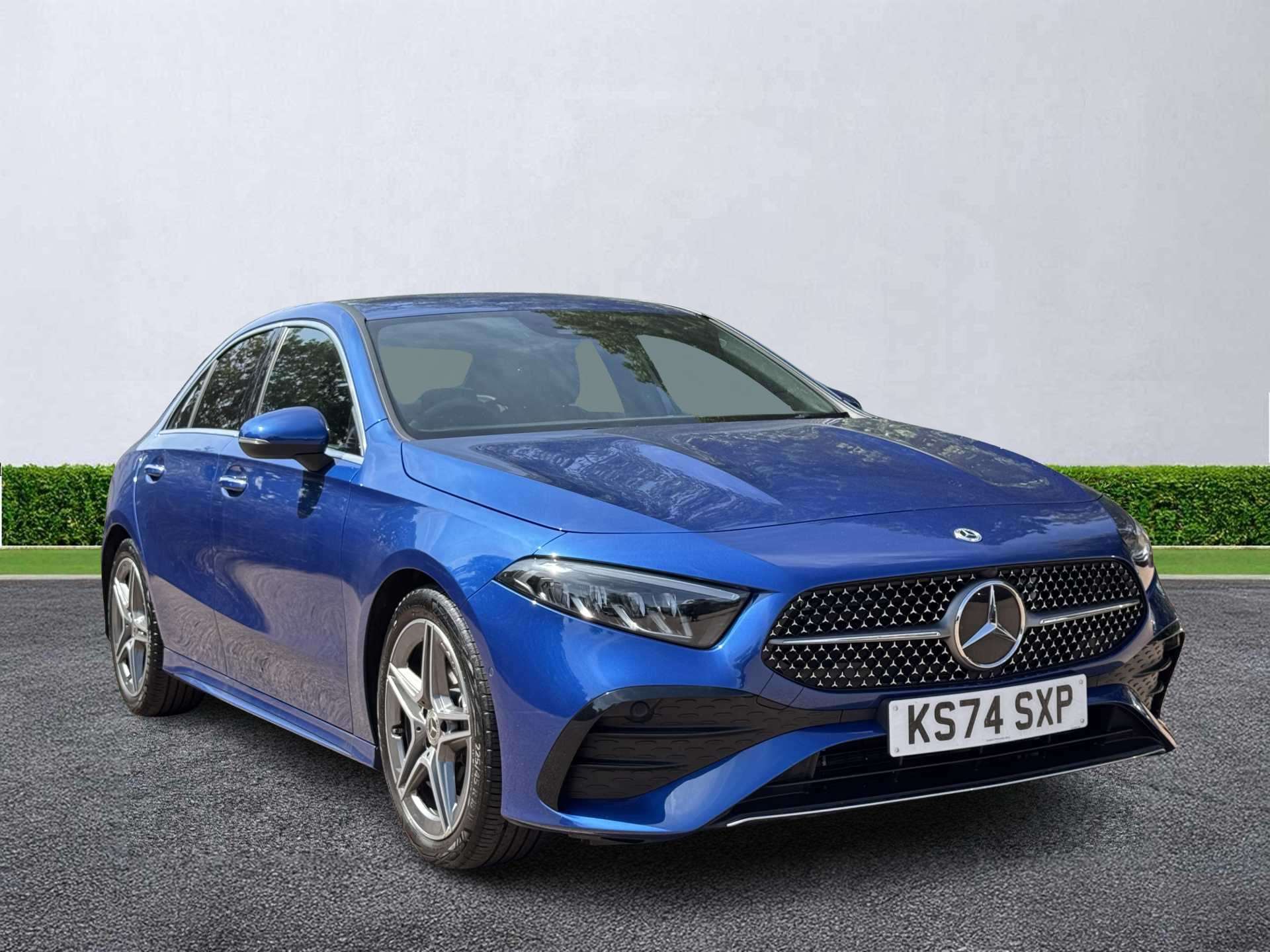 MERCEDES-BENZ A CLASS SALOON A200 Amg Line Executive 4Dr Auto