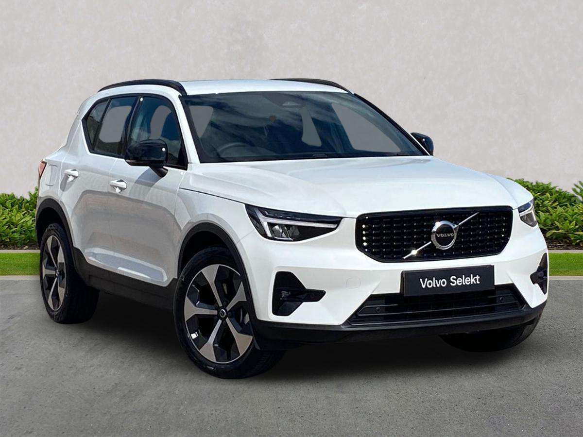 VOLVO XC40 ESTATE 2.0 B3P Plus Dark 5Dr Auto
